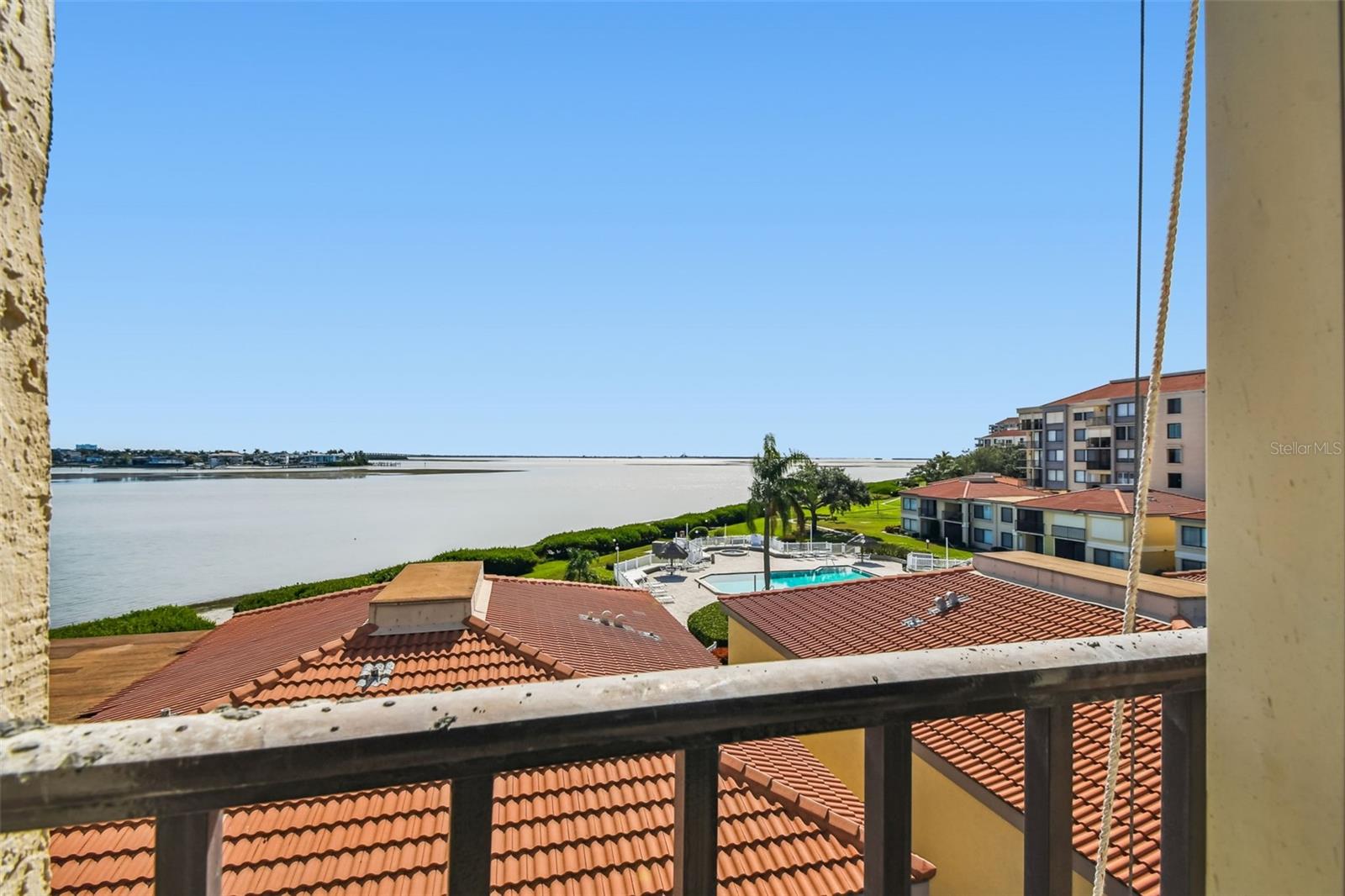 6104 PALMA DEL MAR BLVD S #402, ST PETERSBURG, FL, 33715