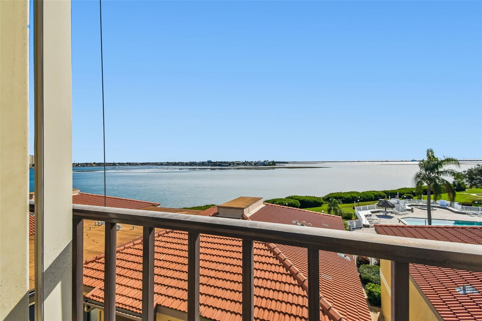 6104 PALMA DEL MAR BLVD S #402, ST PETERSBURG, FL, 33715