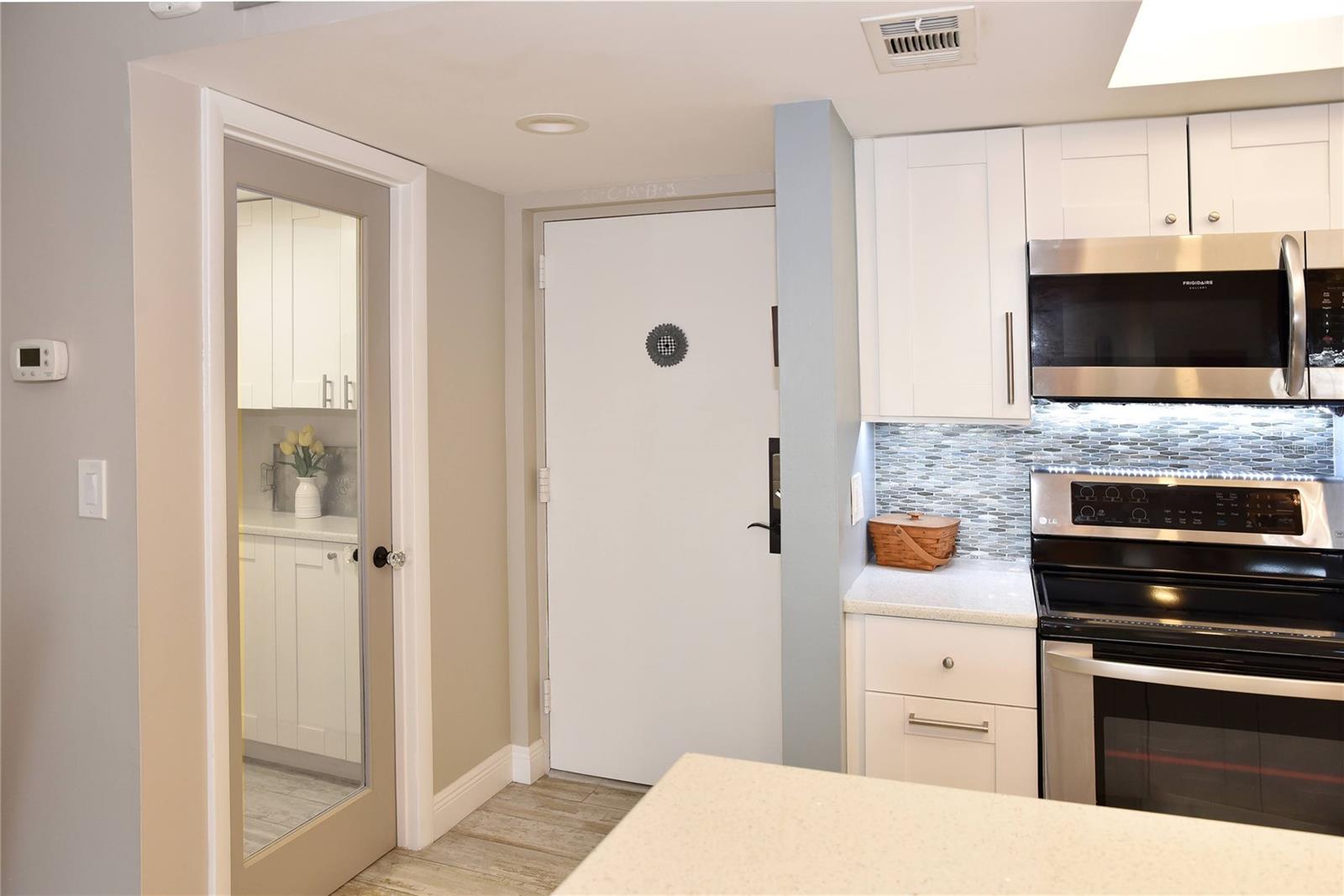 4900 BRITTANY DR S #811, ST PETERSBURG, FL, 33715