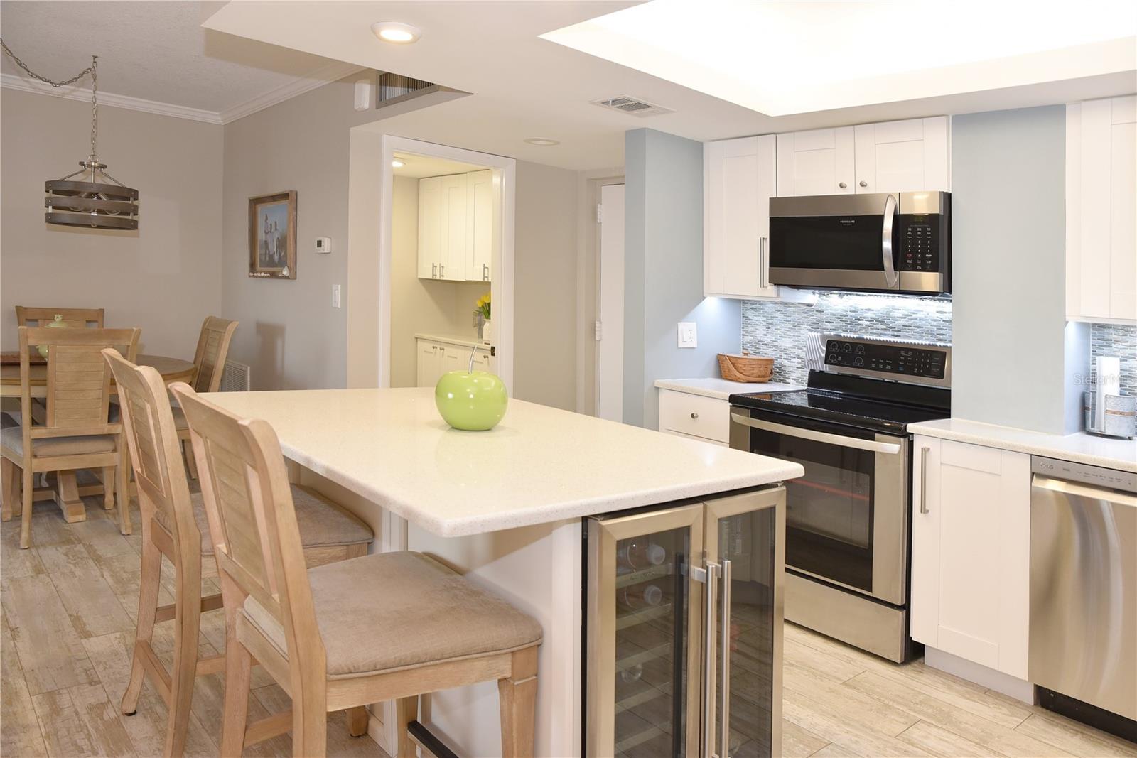 4900 BRITTANY DR S #811, ST PETERSBURG, FL, 33715