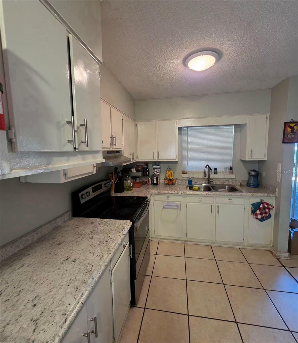 804 S LONE OAK DR, LEESBURG, FL, 34748