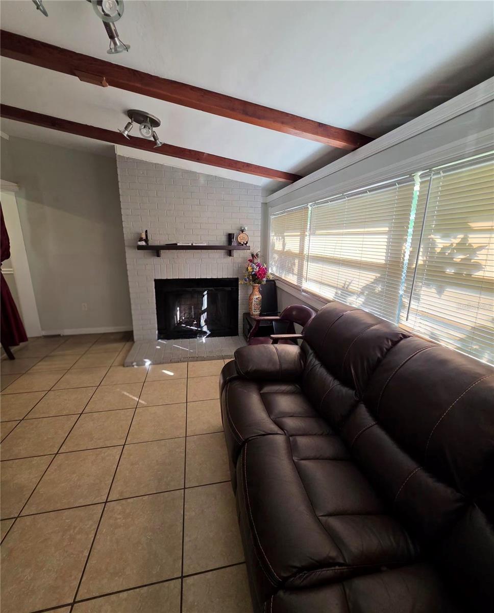 804 S LONE OAK DR, LEESBURG, FL, 34748