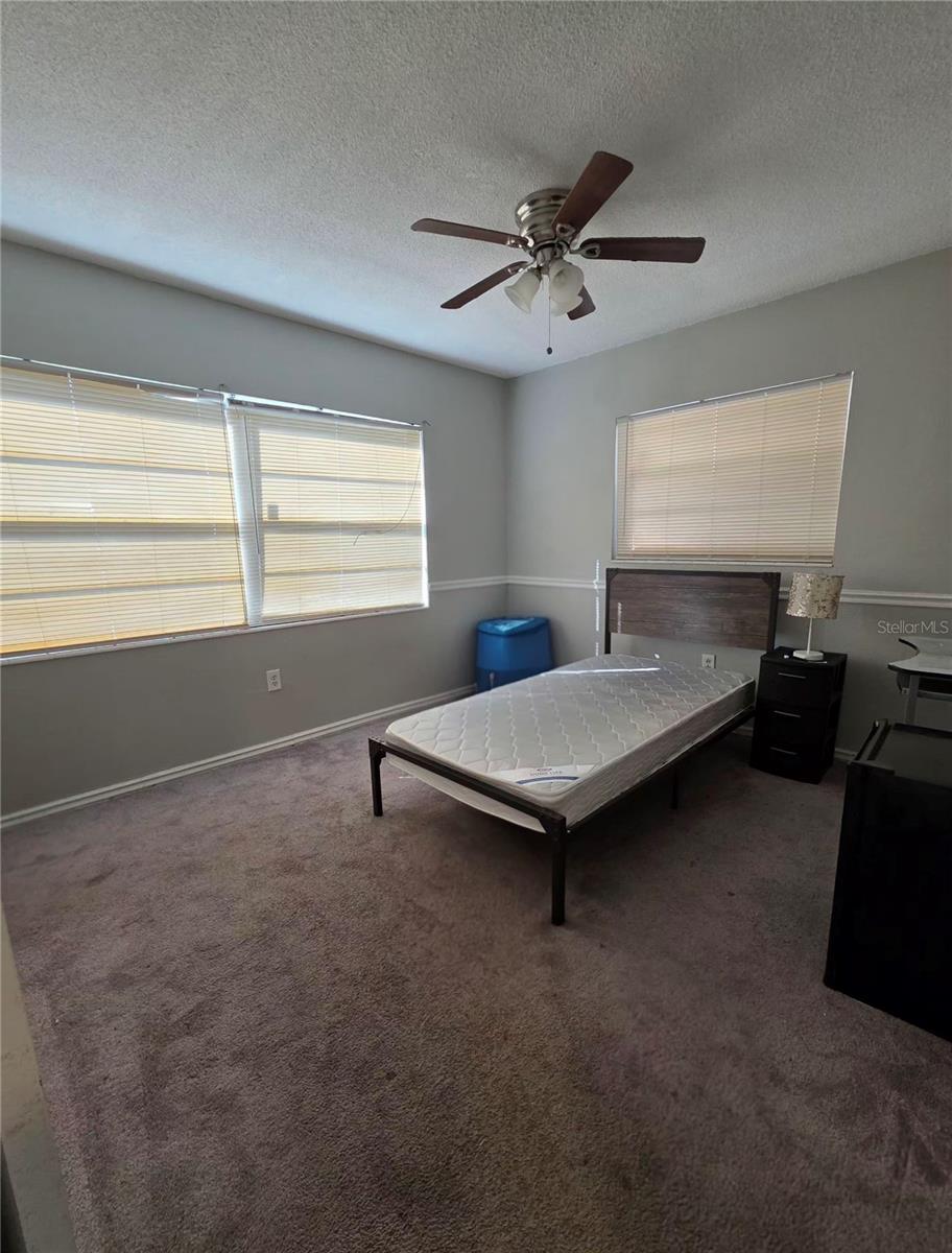 804 S LONE OAK DR, LEESBURG, FL, 34748