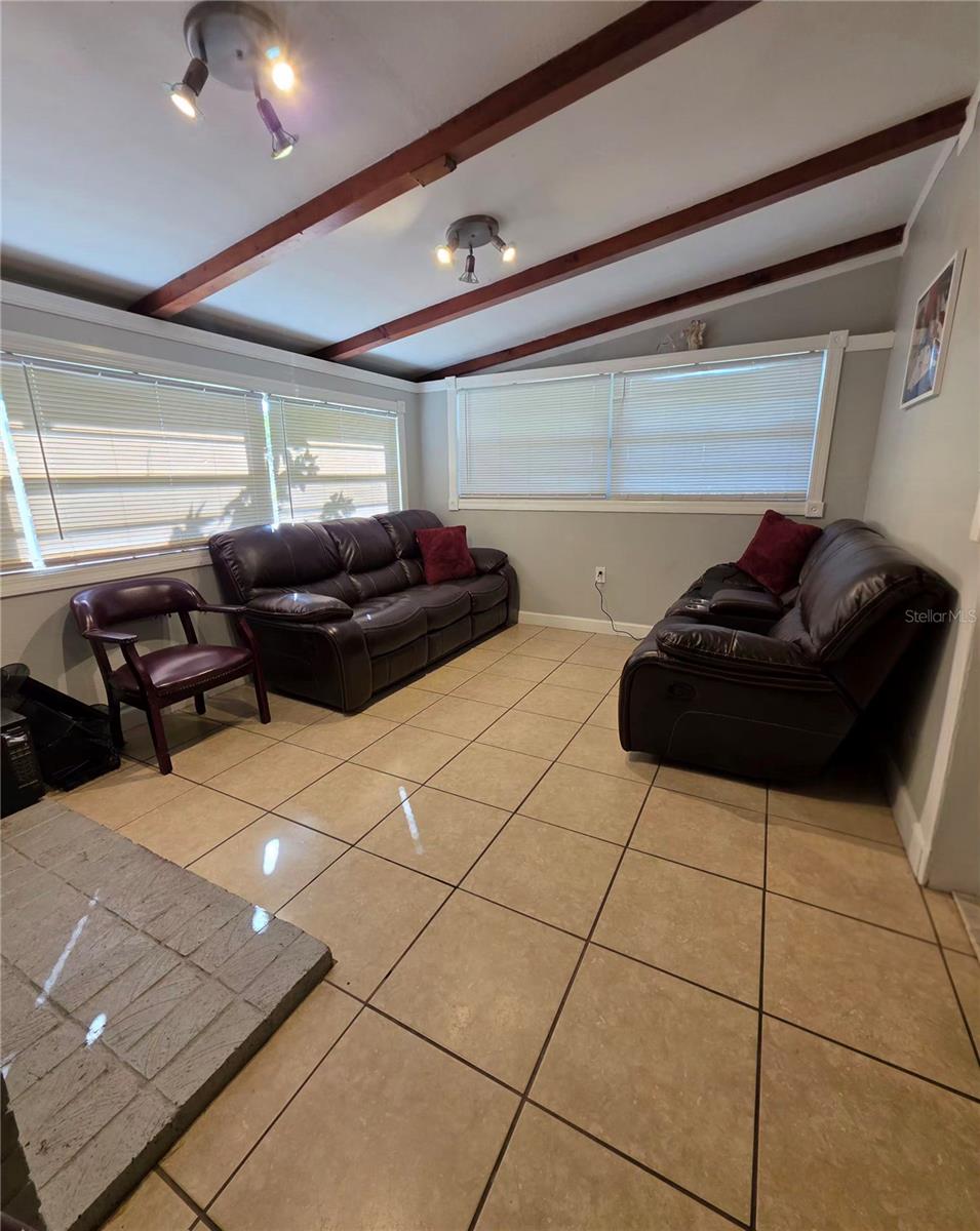 804 S LONE OAK DR, LEESBURG, FL, 34748