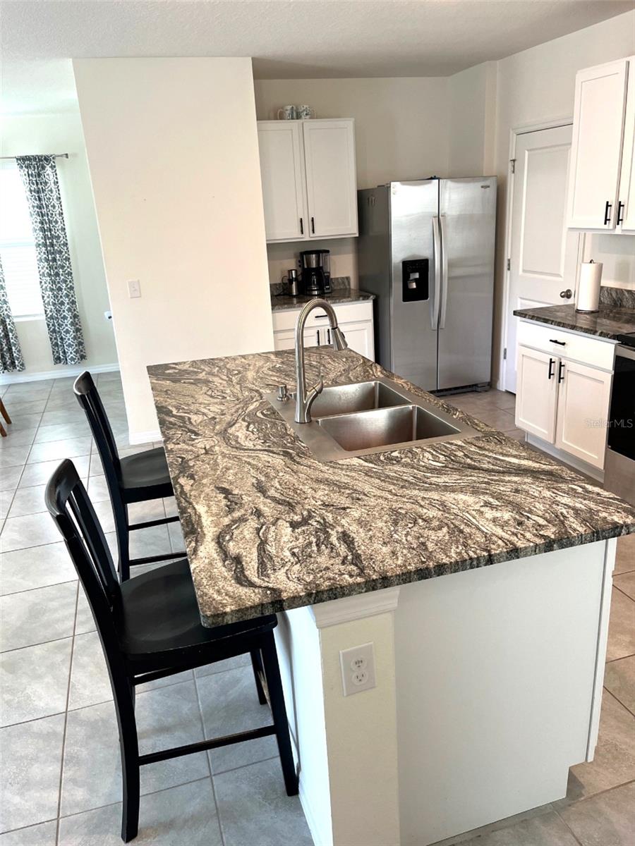 32606 CANYONLANDS DR, WESLEY CHAPEL, FL, 33543