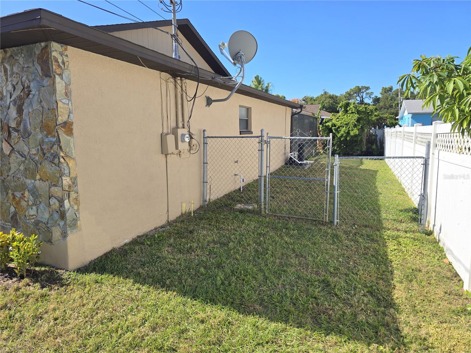 16201 PINE RIDGE DR, HUDSON, FL, 34667