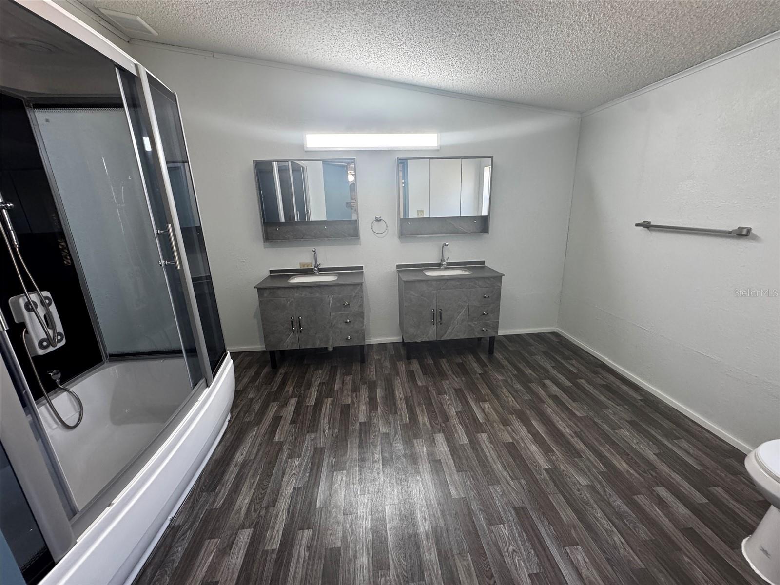 1827 LEESBURG BLVD, FRUITLAND PARK, FL, 34731