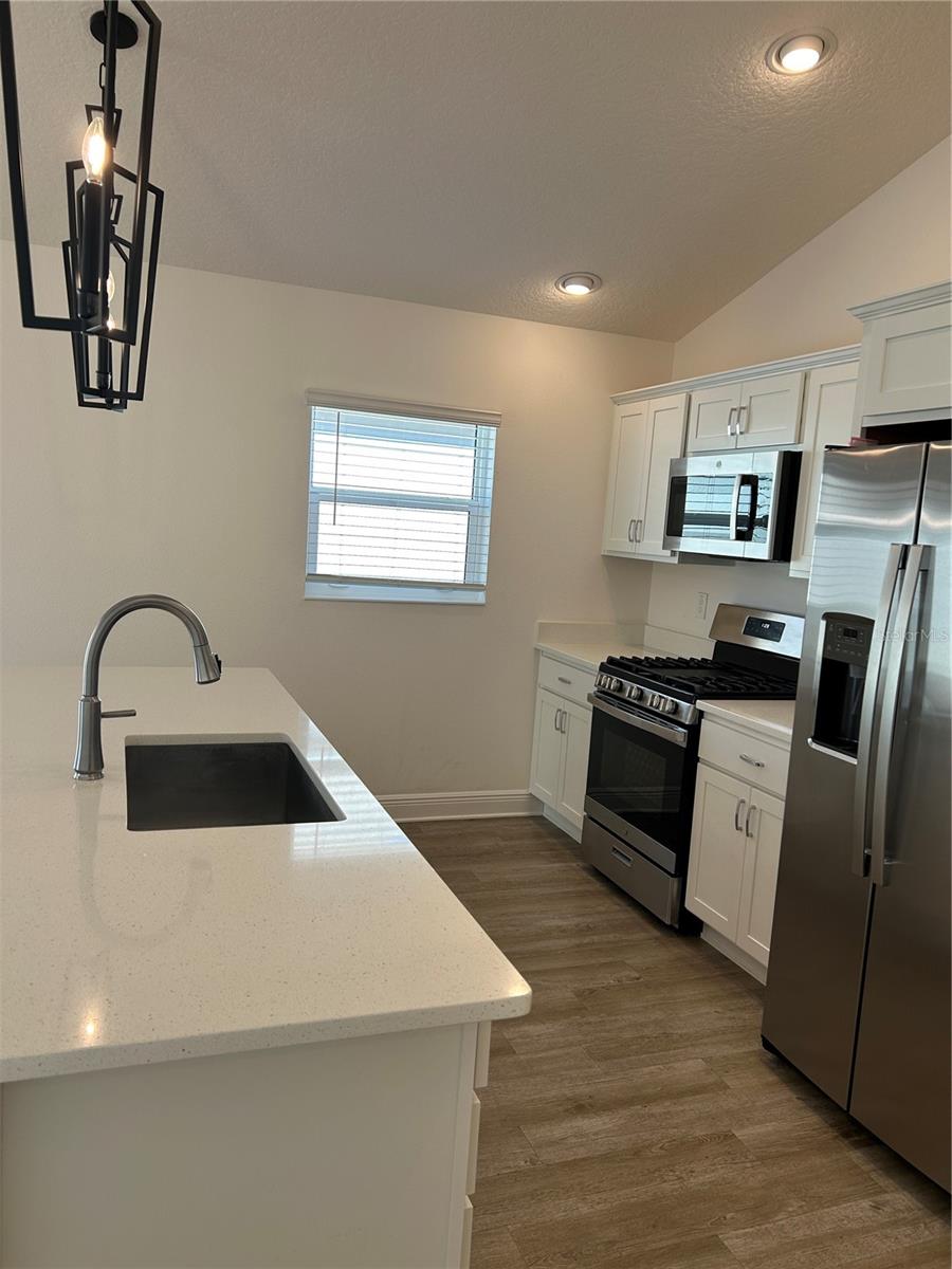 6986 ELAINE CT, THE VILLAGES, FL, 34762