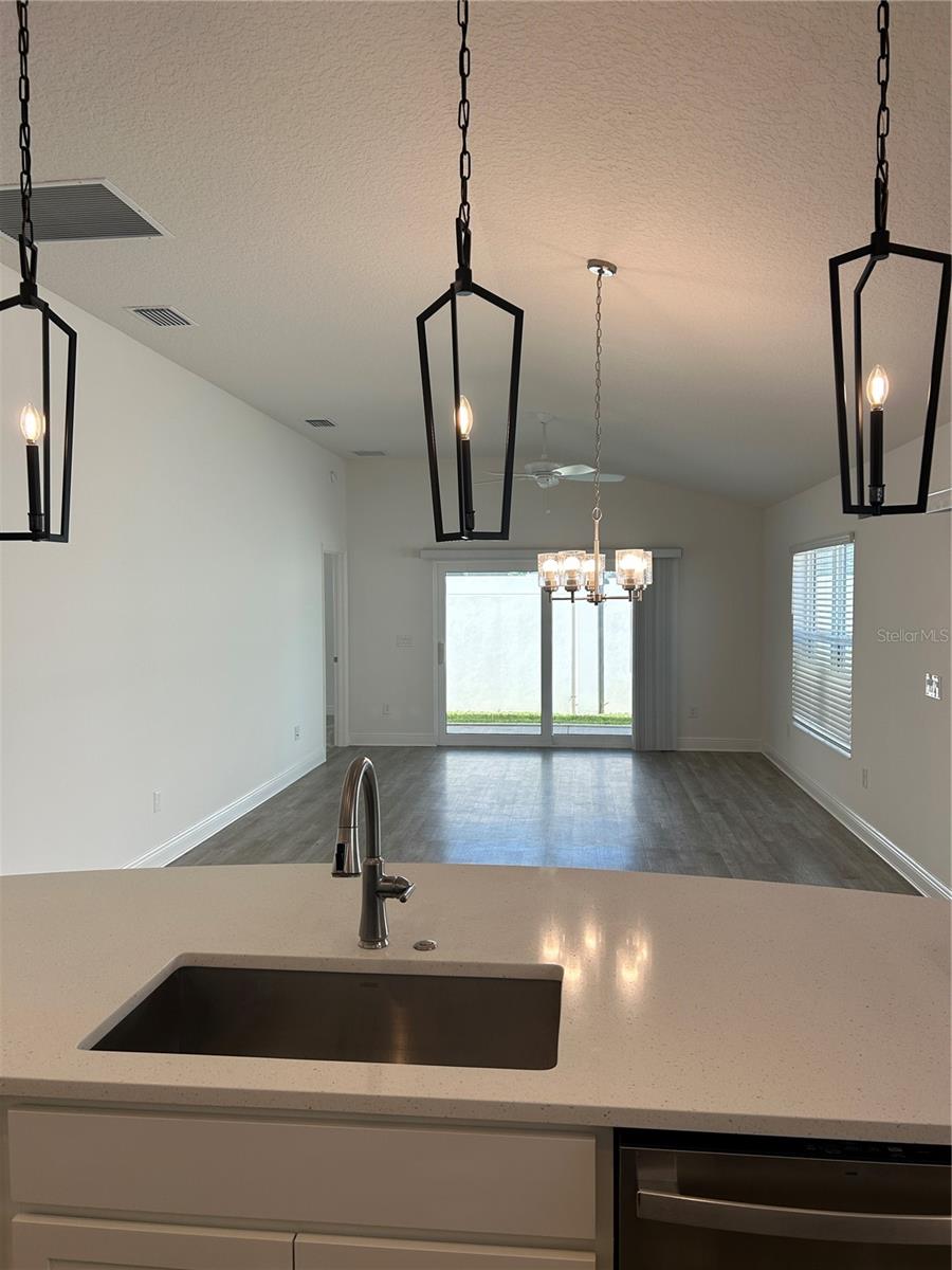 6986 ELAINE CT, THE VILLAGES, FL, 34762