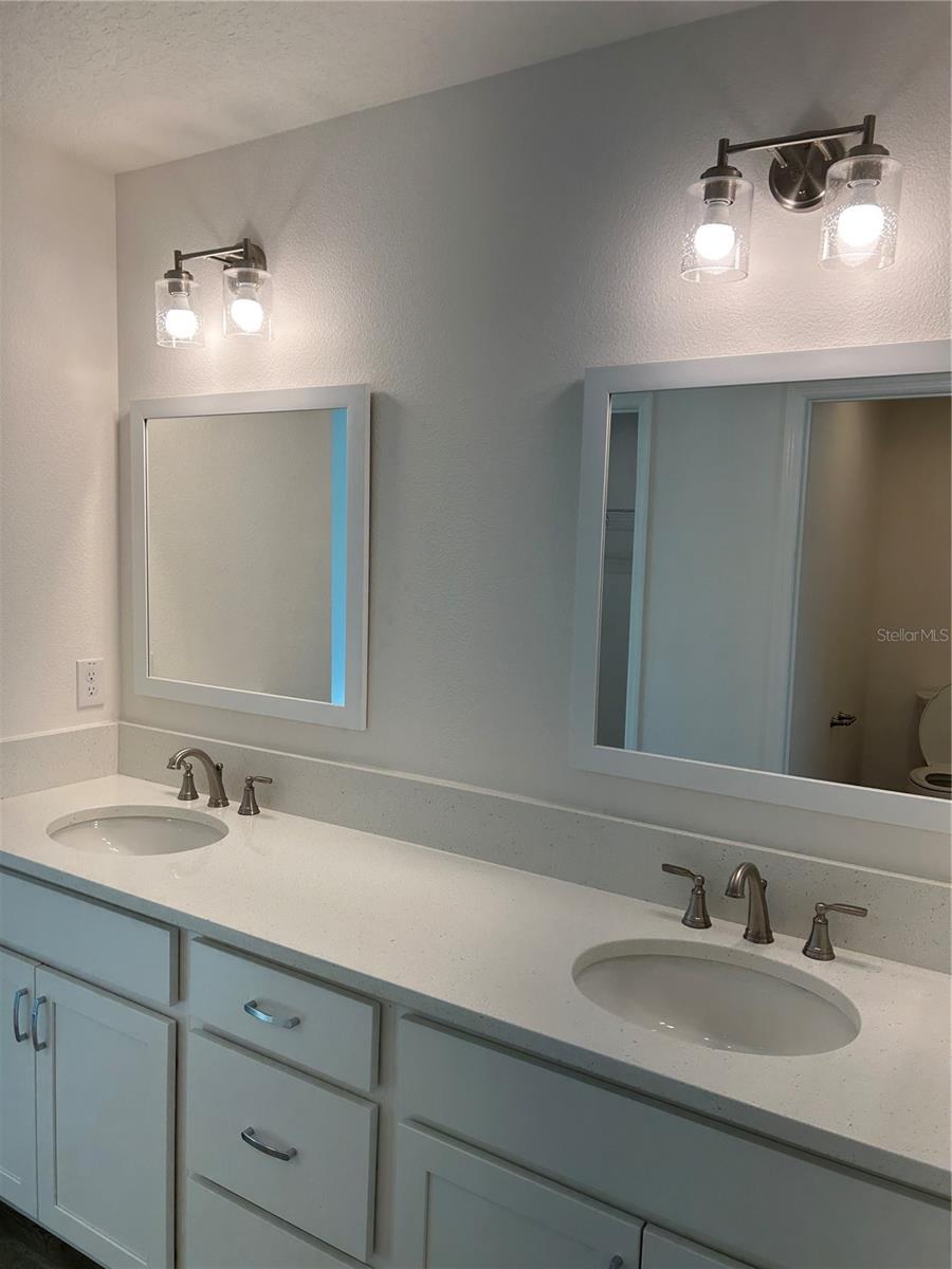 6986 ELAINE CT, THE VILLAGES, FL, 34762