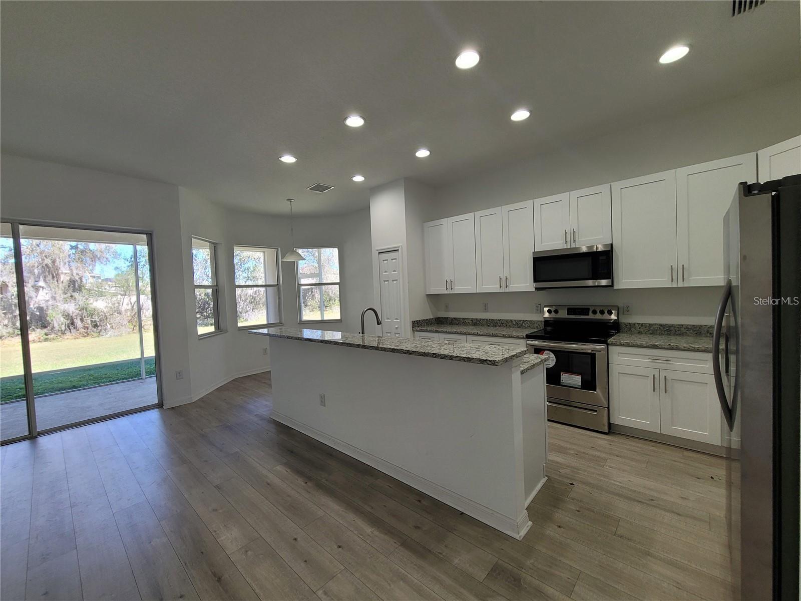 30741 PUMPKIN RIDGE DR, WESLEY CHAPEL, FL, 33543