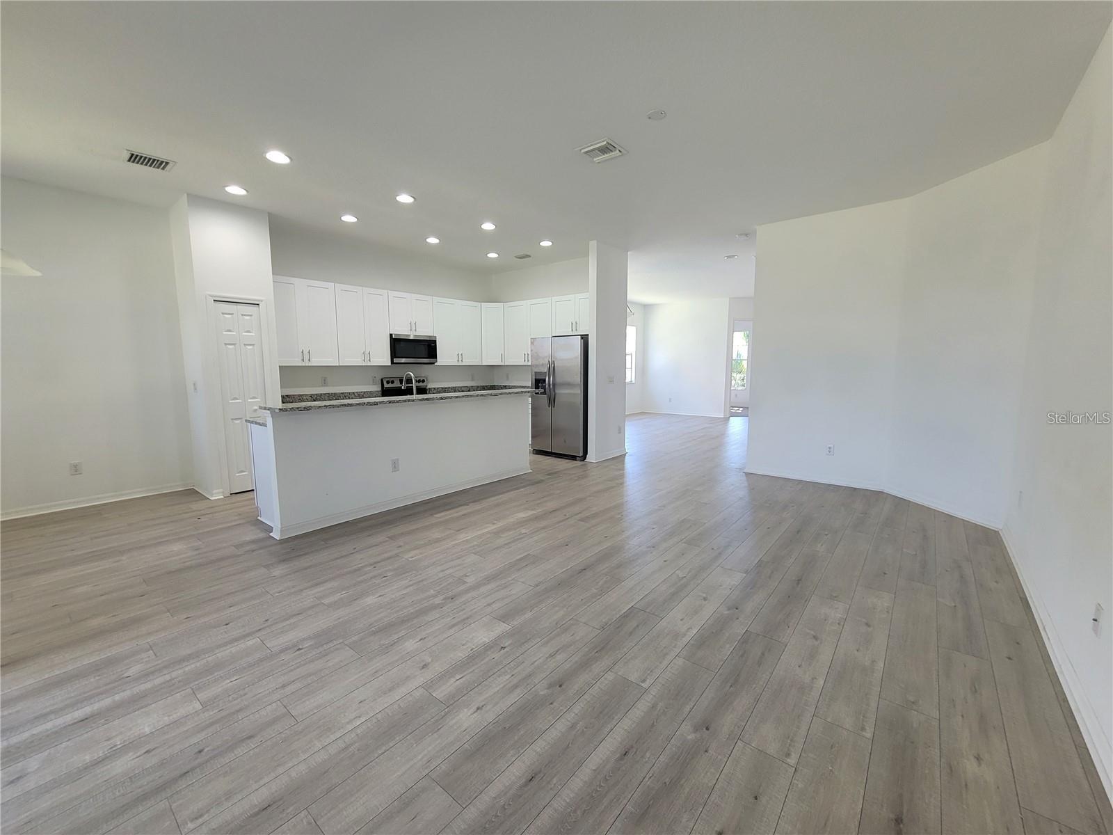 30741 PUMPKIN RIDGE DR, WESLEY CHAPEL, FL, 33543