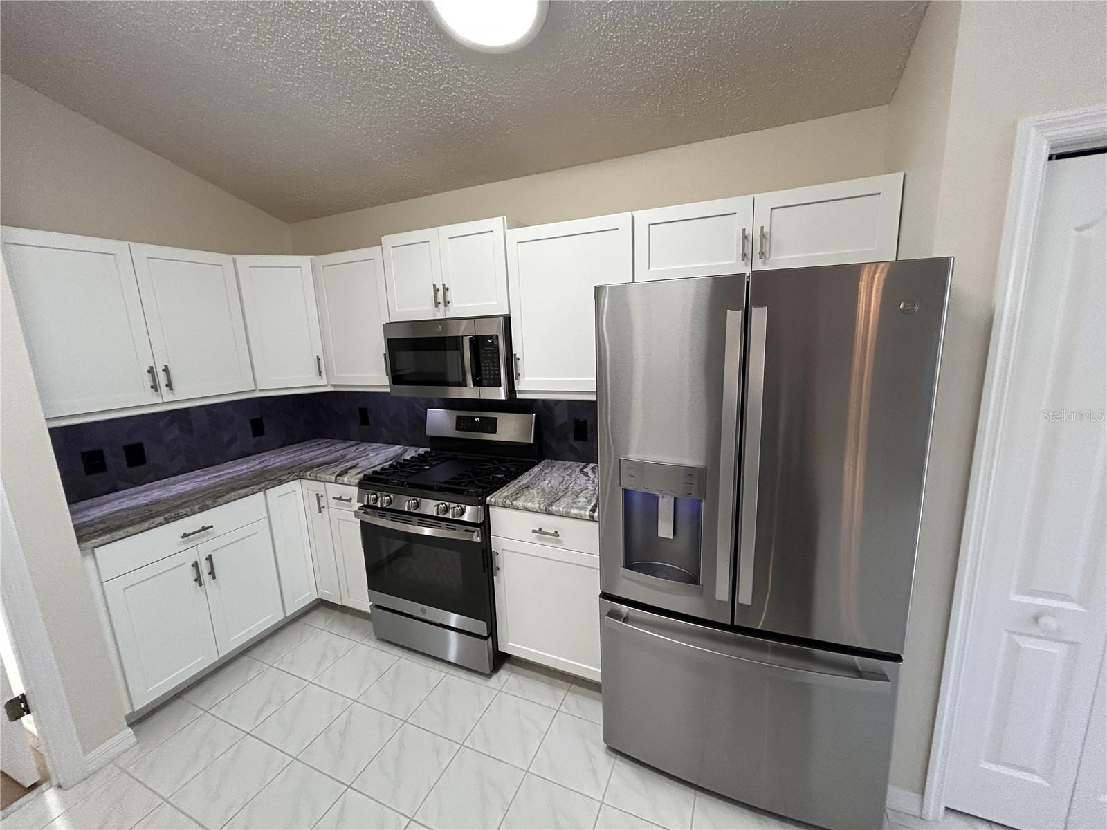 3057 SAINT THOMAS LN, THE VILLAGES, FL, 32162