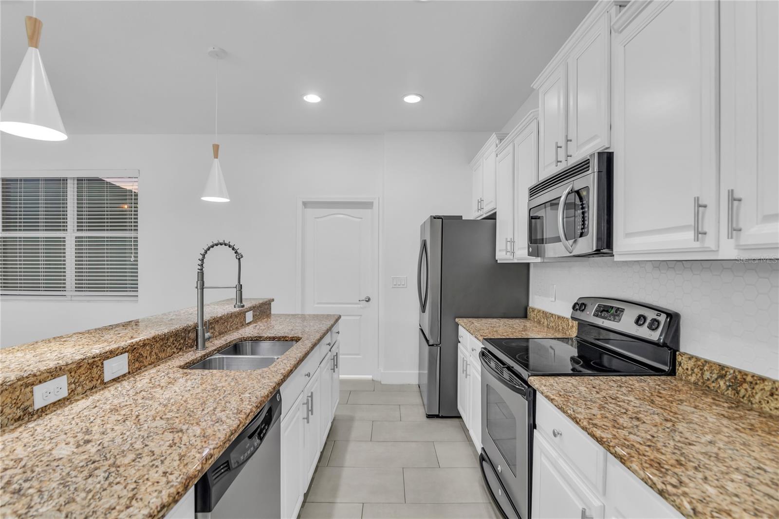 15381 AVENUE OF THE ARBORS, WINTER GARDEN, FL, 34787