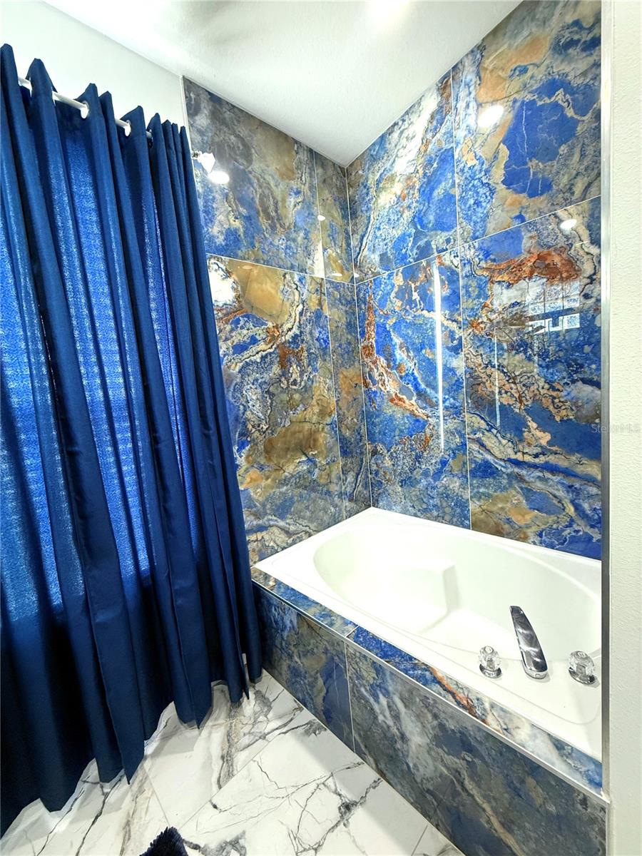 8042 KING PALM CIR, KISSIMMEE, FL, 34747