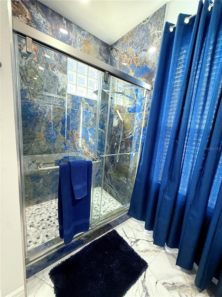 8042 KING PALM CIR, KISSIMMEE, FL, 34747