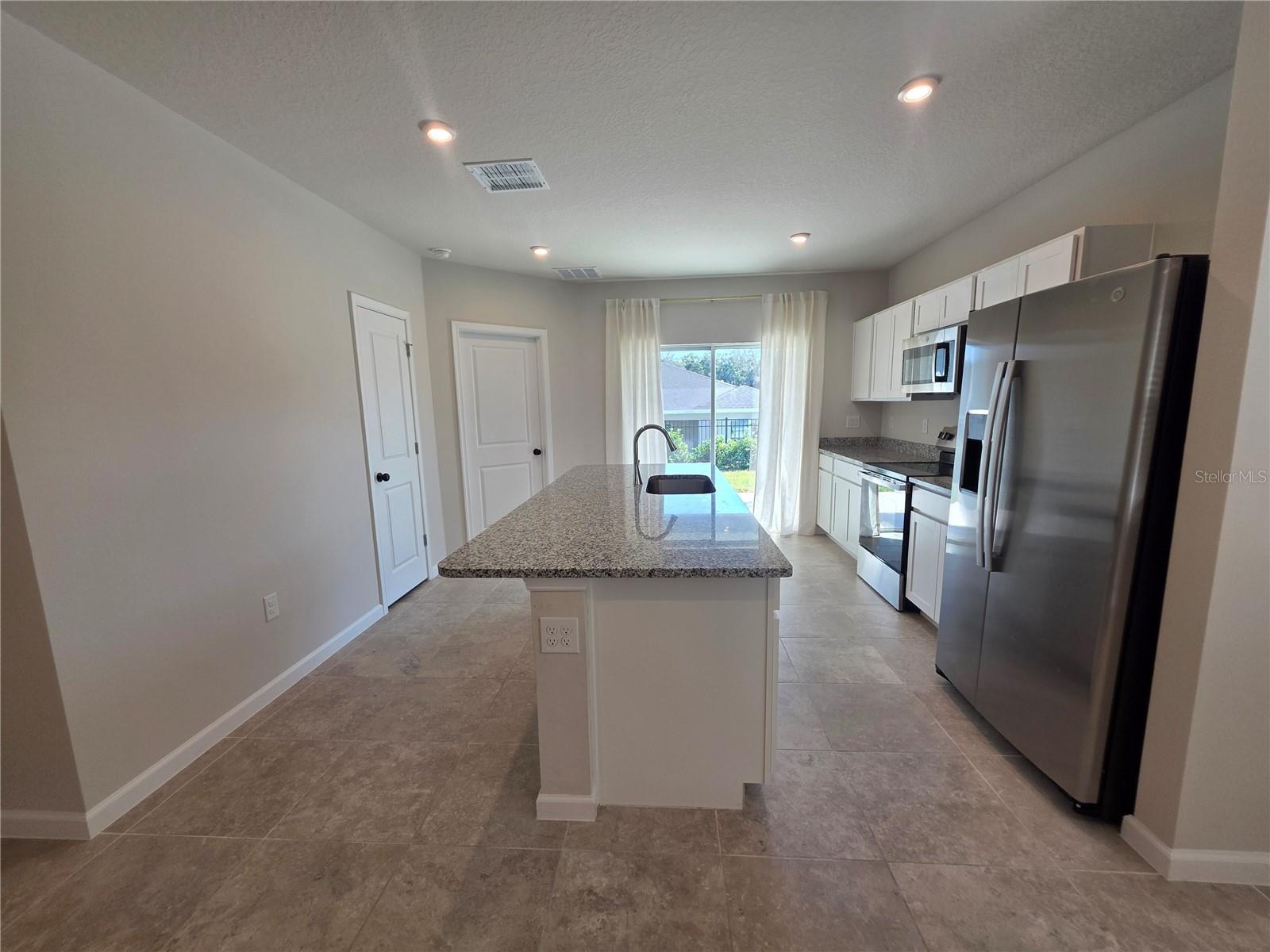 1210 PORT BLUE WAY, LADY LAKE, FL, 32159