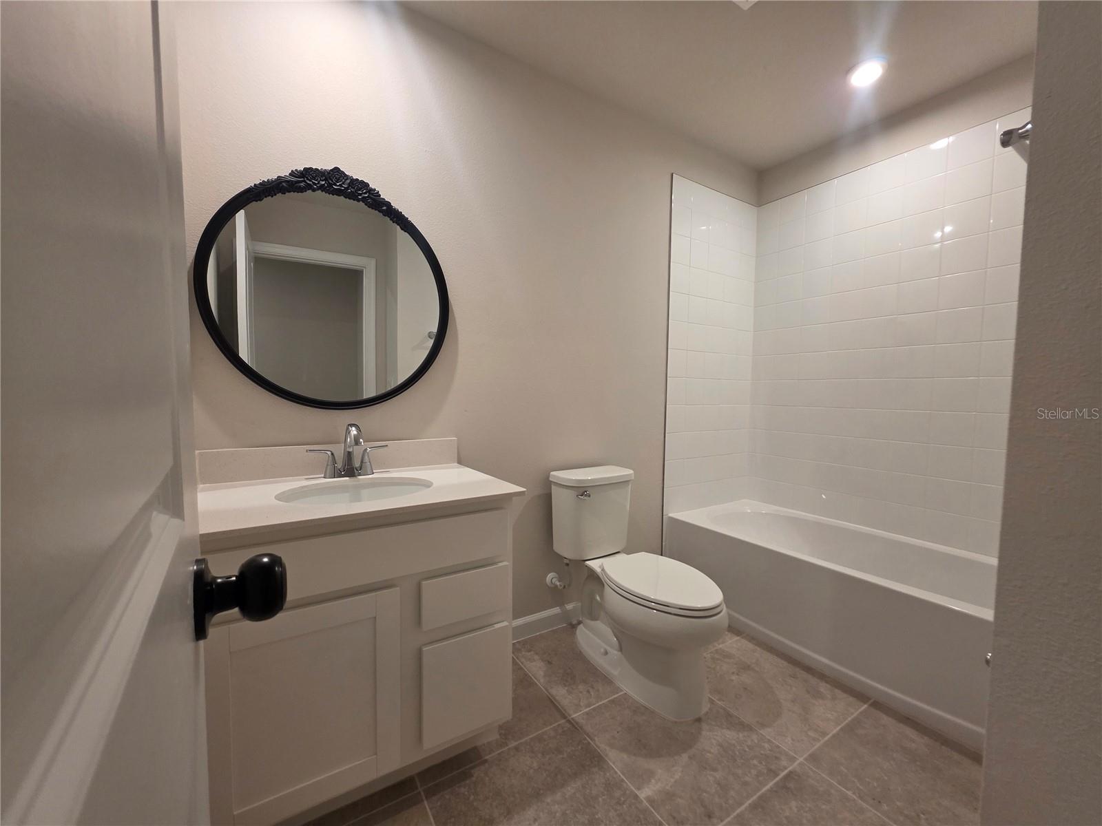 1210 PORT BLUE WAY, LADY LAKE, FL, 32159