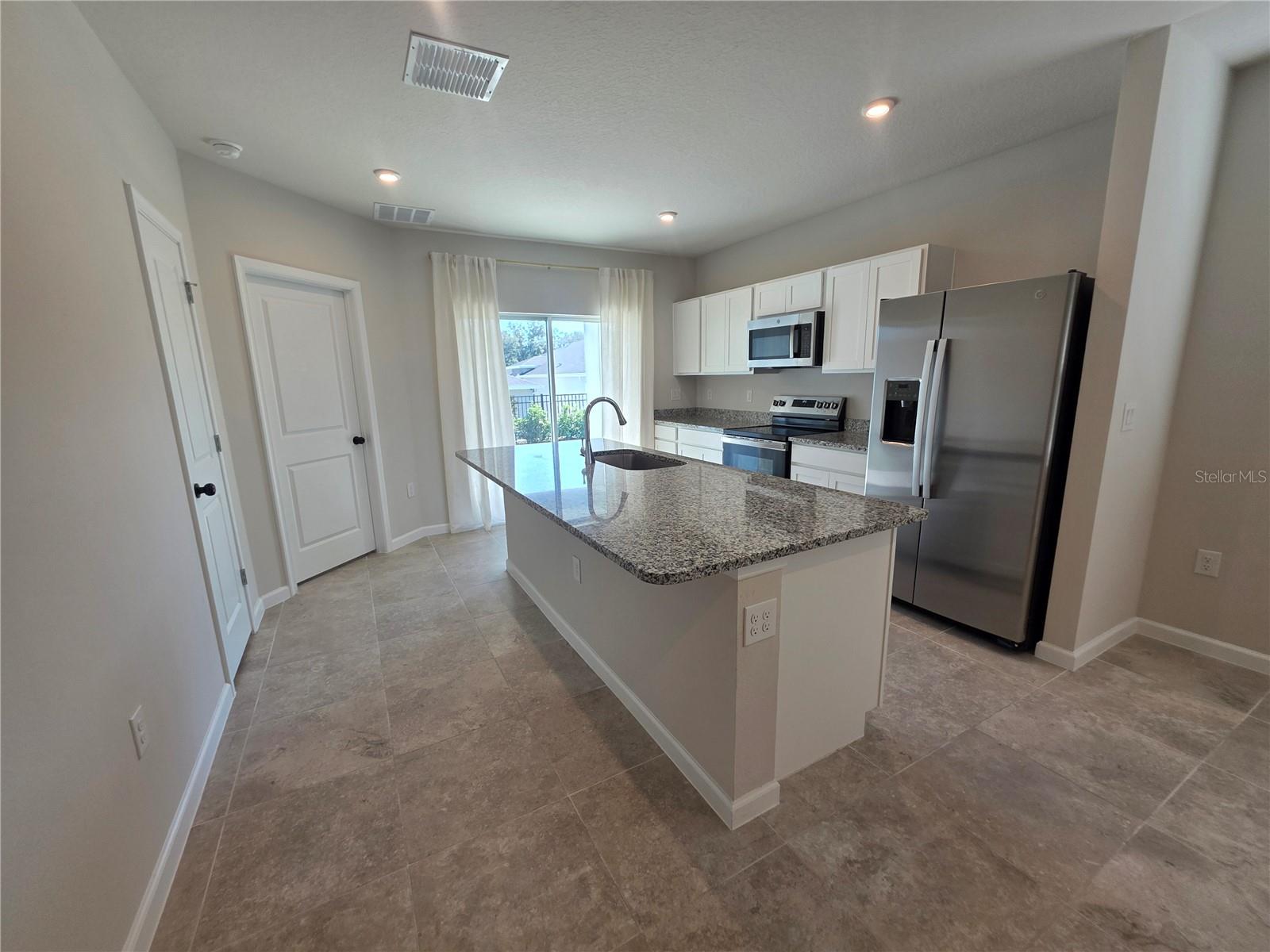 1210 PORT BLUE WAY, LADY LAKE, FL, 32159