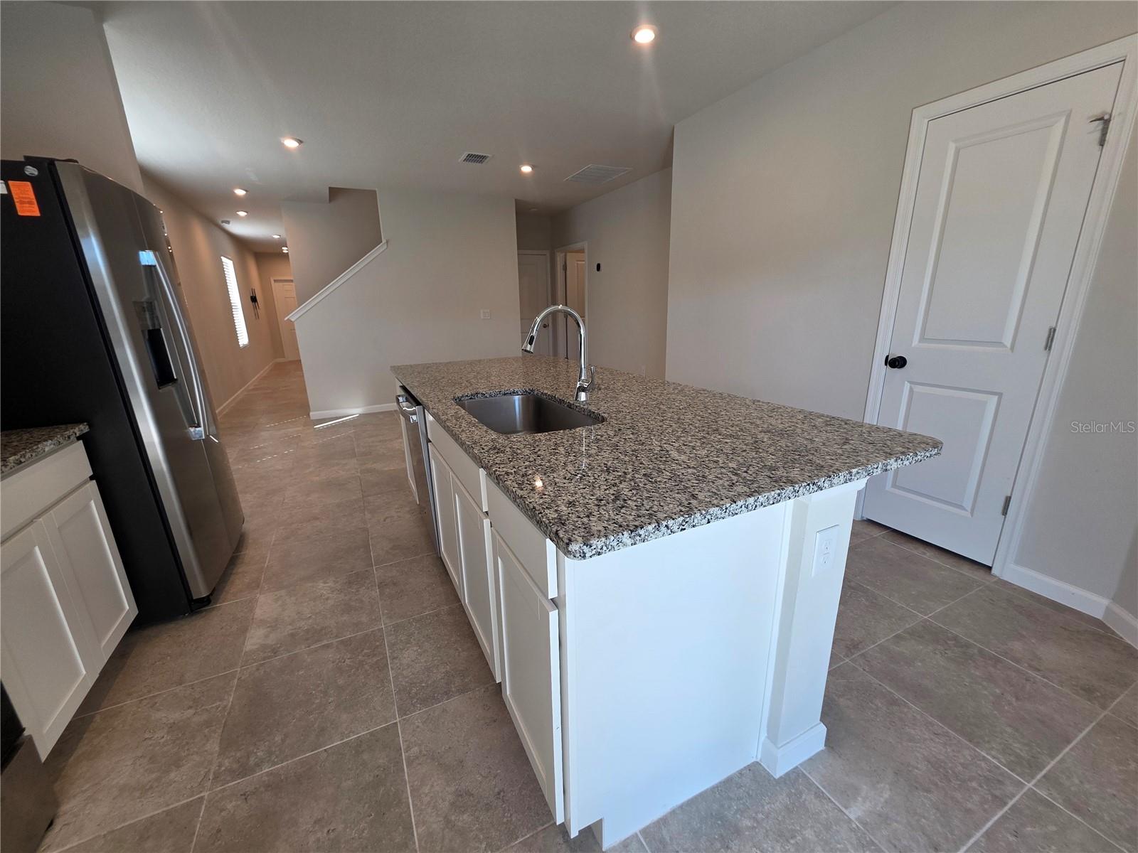 1210 PORT BLUE WAY, LADY LAKE, FL, 32159