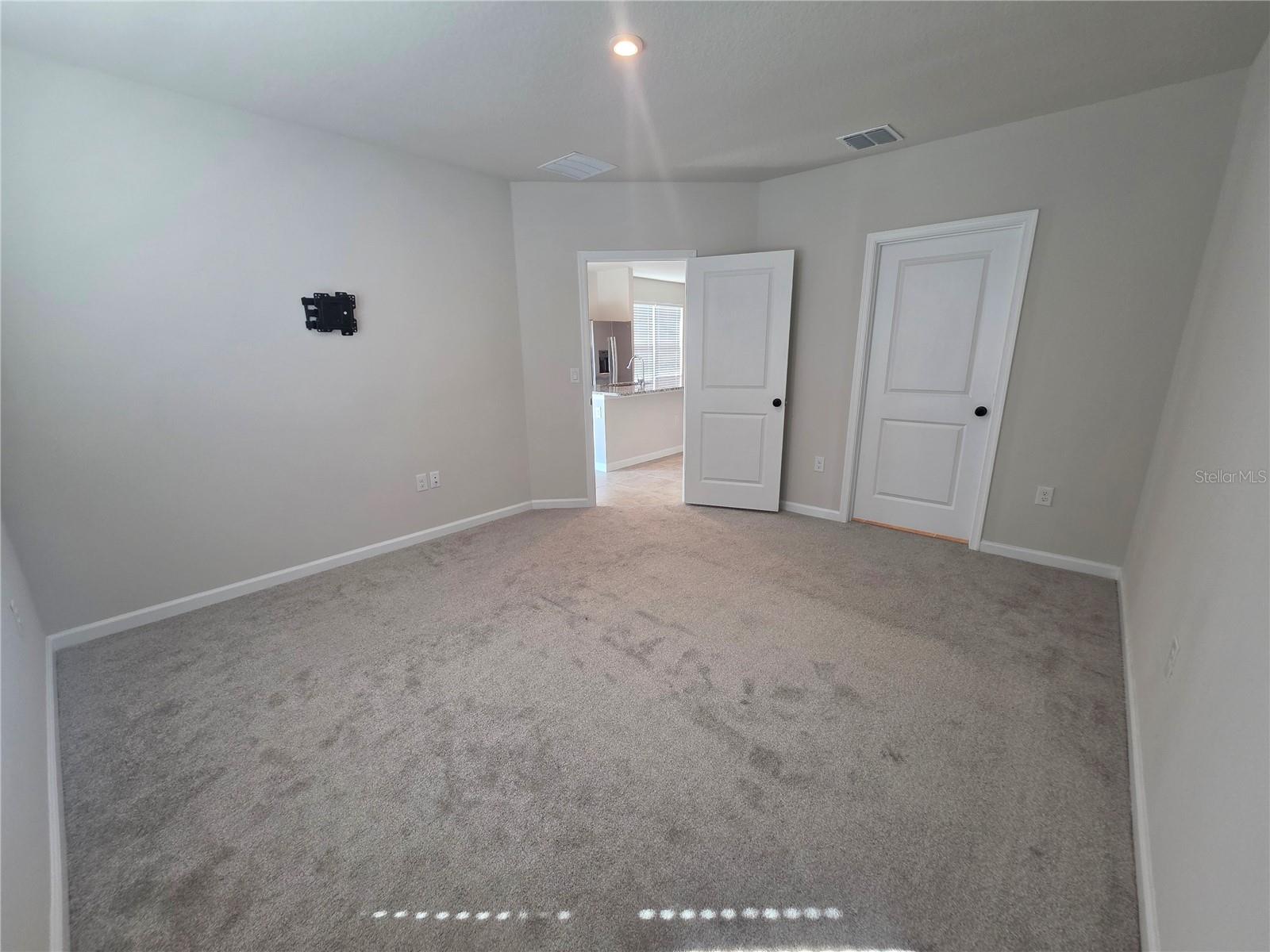 1210 PORT BLUE WAY, LADY LAKE, FL, 32159