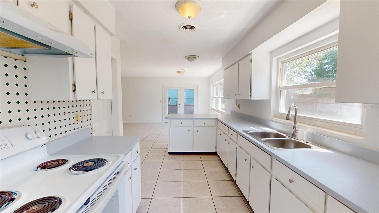 1119 EDITH DR, DAYTONA BEACH, FL, 32117