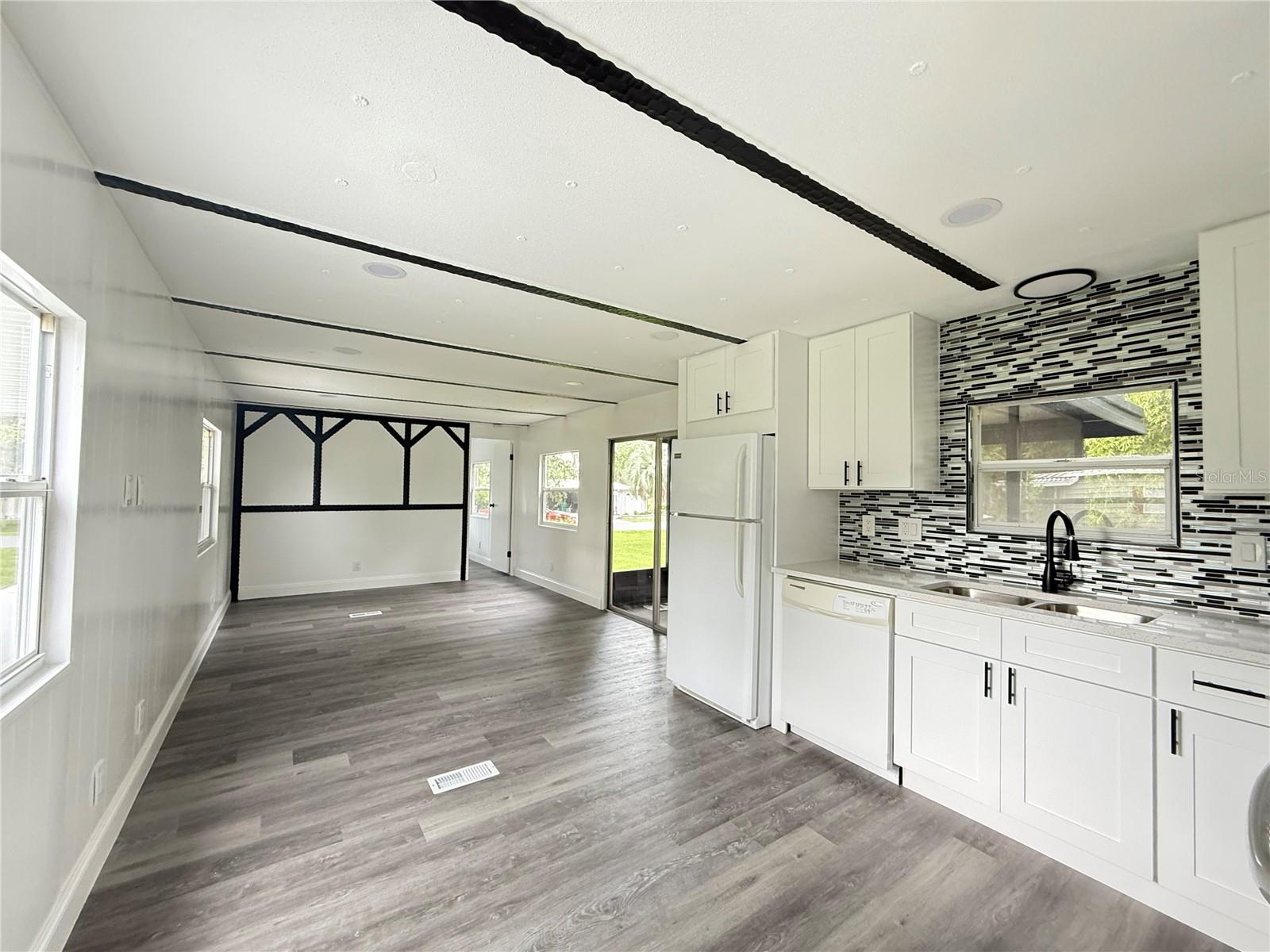 82 N BOBWHITE RD, WILDWOOD, FL, 34785