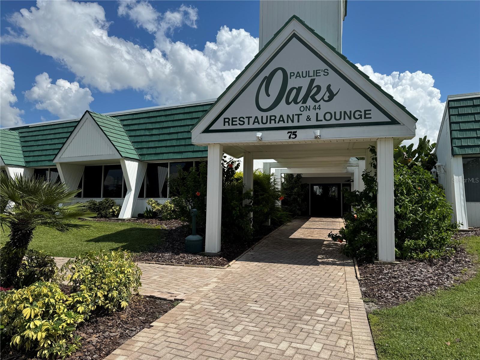 82 N BOBWHITE RD, WILDWOOD, FL, 34785