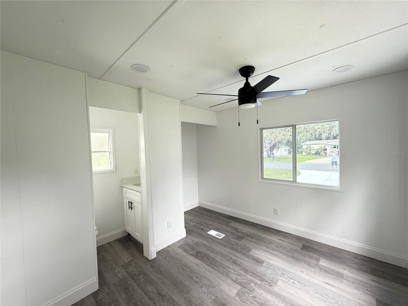 82 N BOBWHITE RD, WILDWOOD, FL, 34785