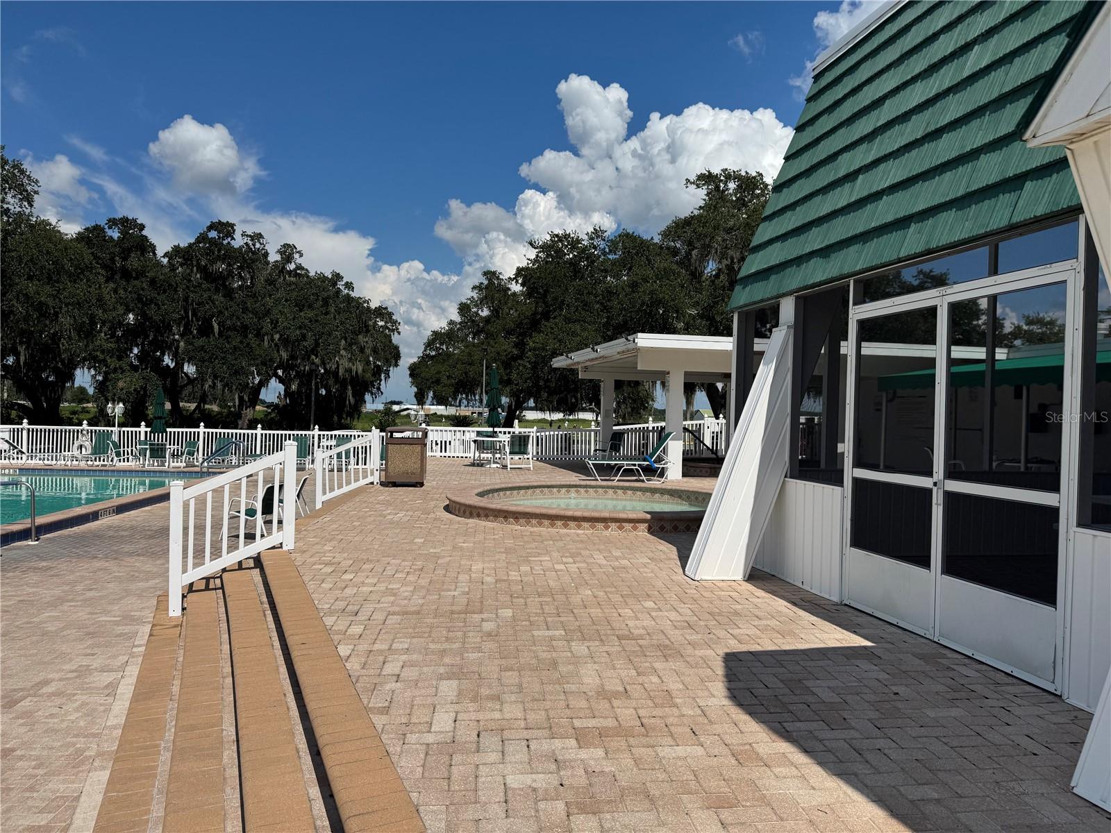 82 N BOBWHITE RD, WILDWOOD, FL, 34785