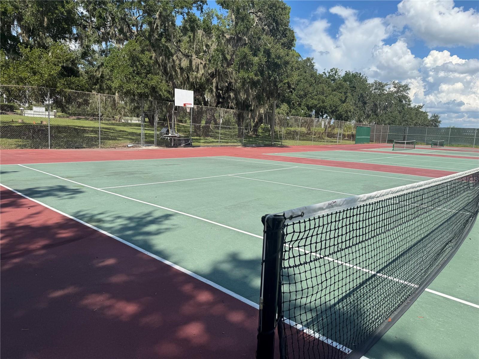 82 N BOBWHITE RD, WILDWOOD, FL, 34785