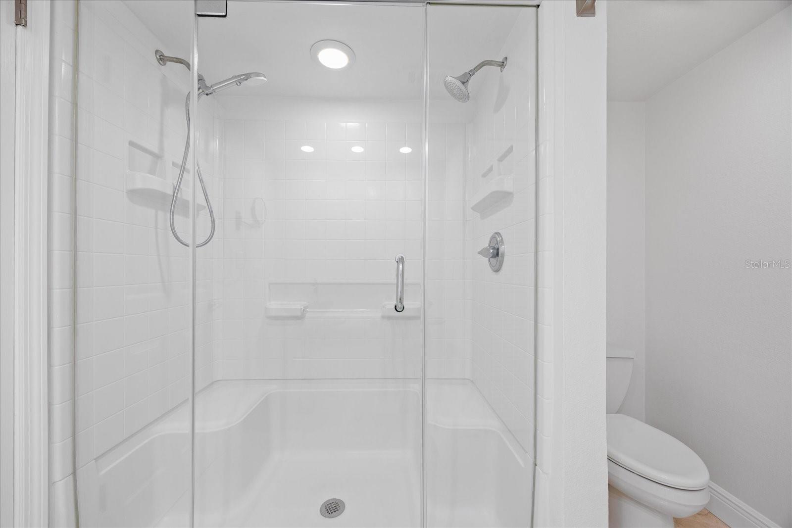 100 OAKMONT LN #101, BELLEAIR, FL, 33756