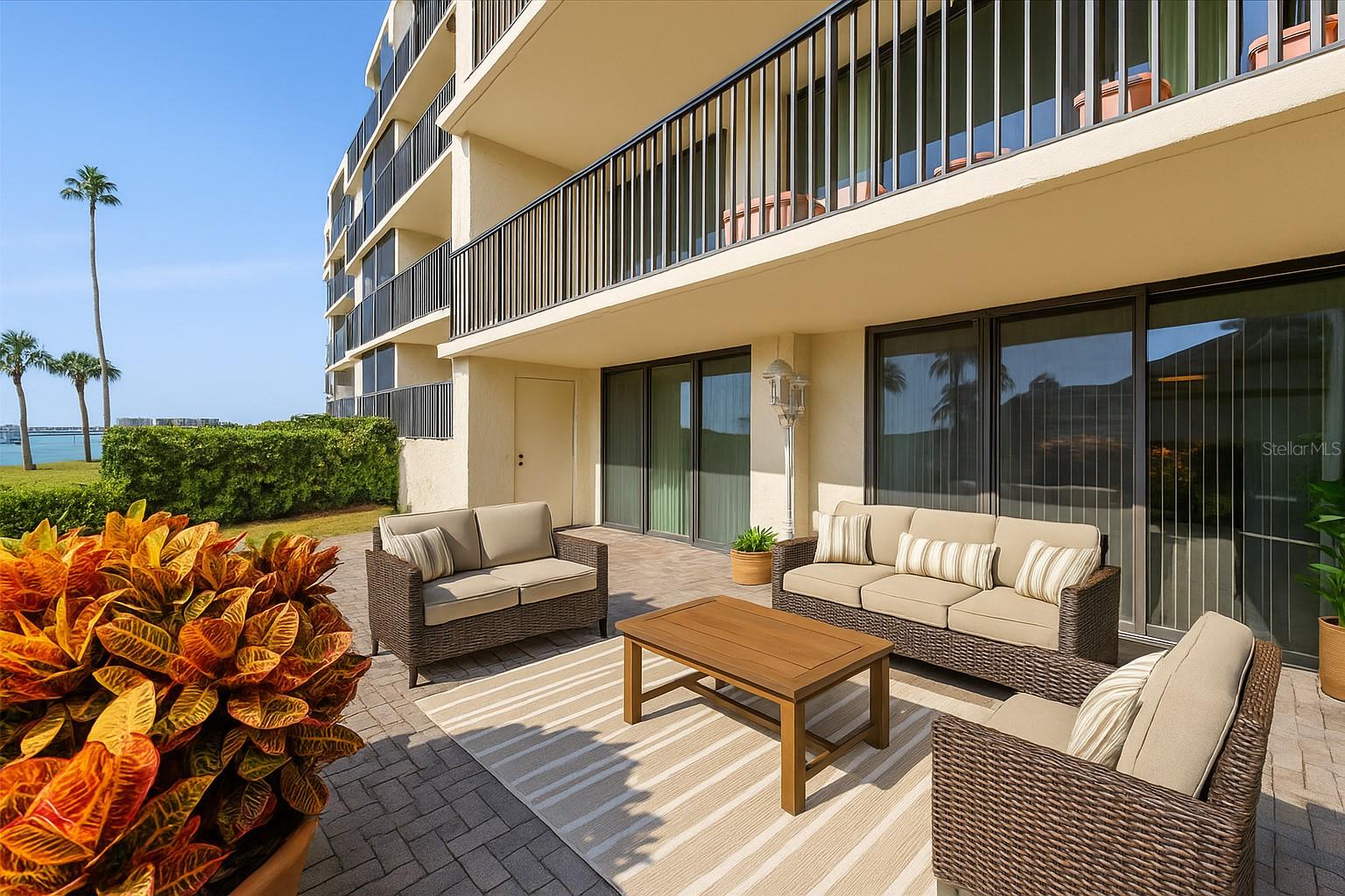 100 OAKMONT LN #101, BELLEAIR, FL, 33756