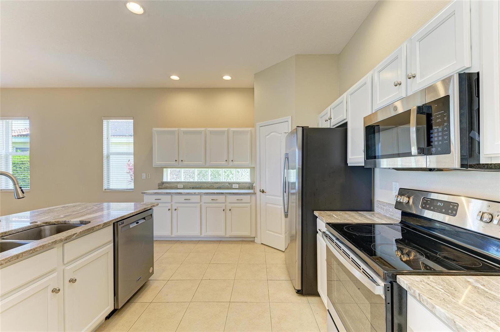 8772 STONE HARBOUR LOOP, BRADENTON, FL, 34212