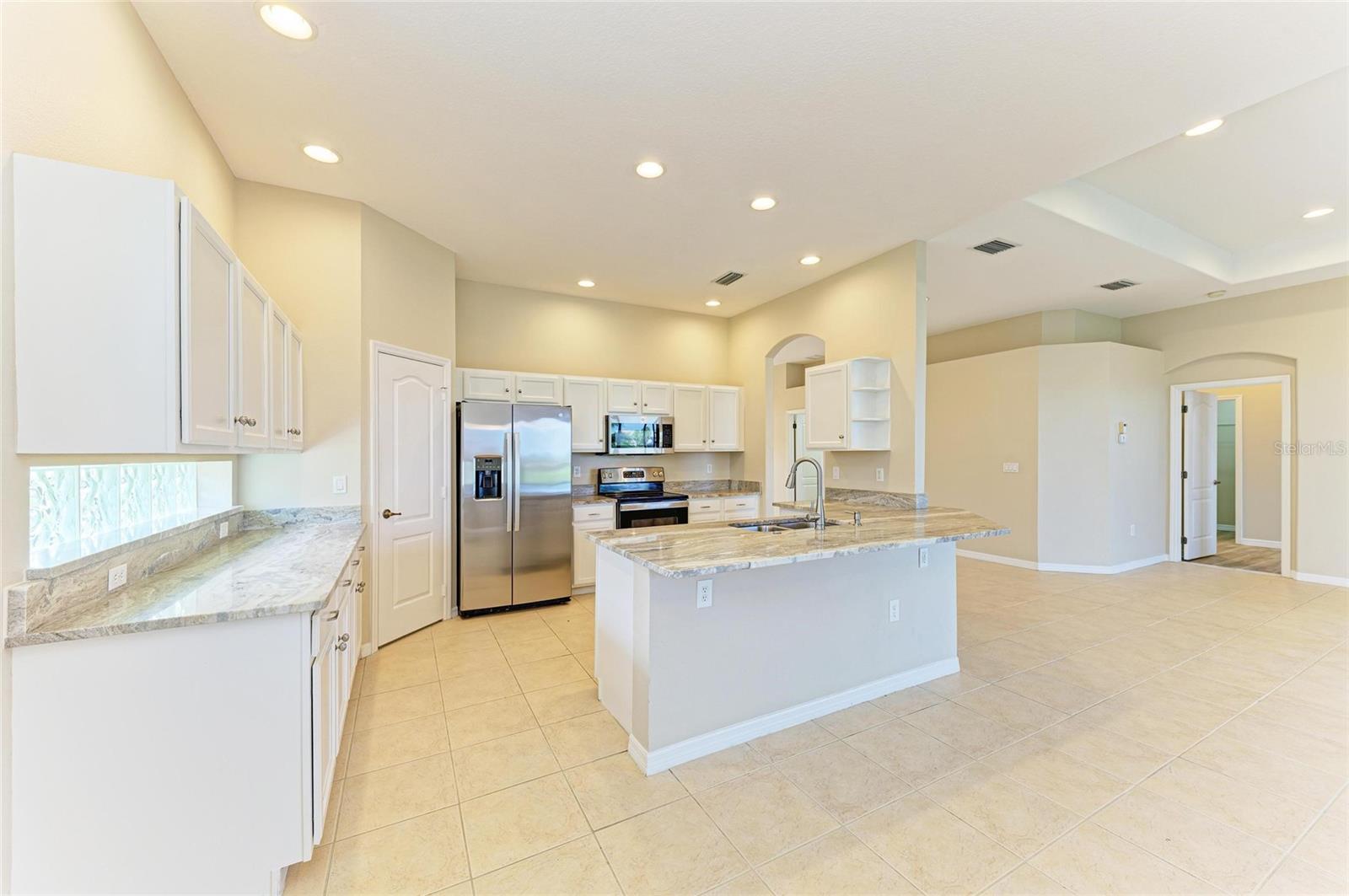 8772 STONE HARBOUR LOOP, BRADENTON, FL, 34212