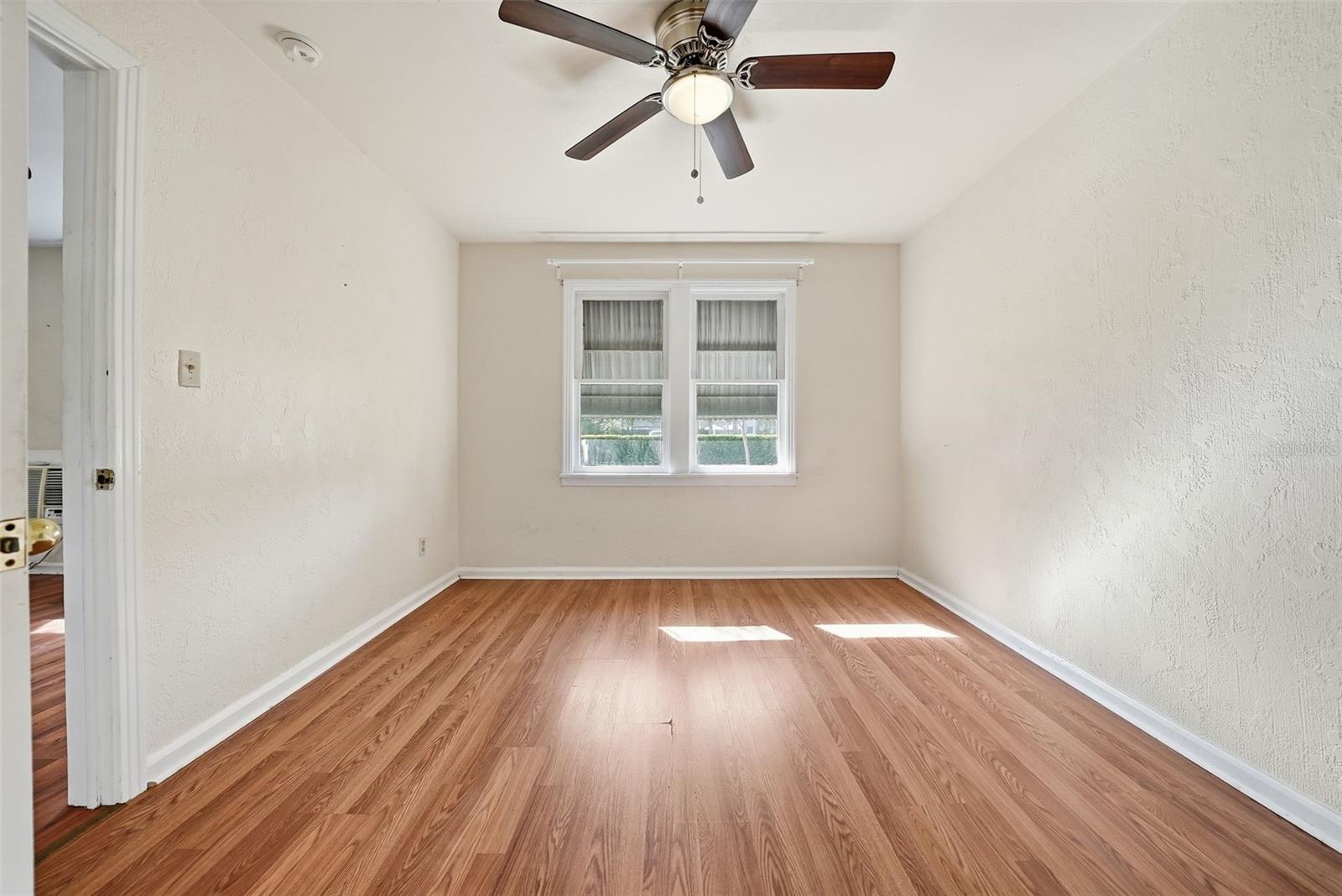 533 38TH AVE N, ST PETERSBURG, FL, 33704