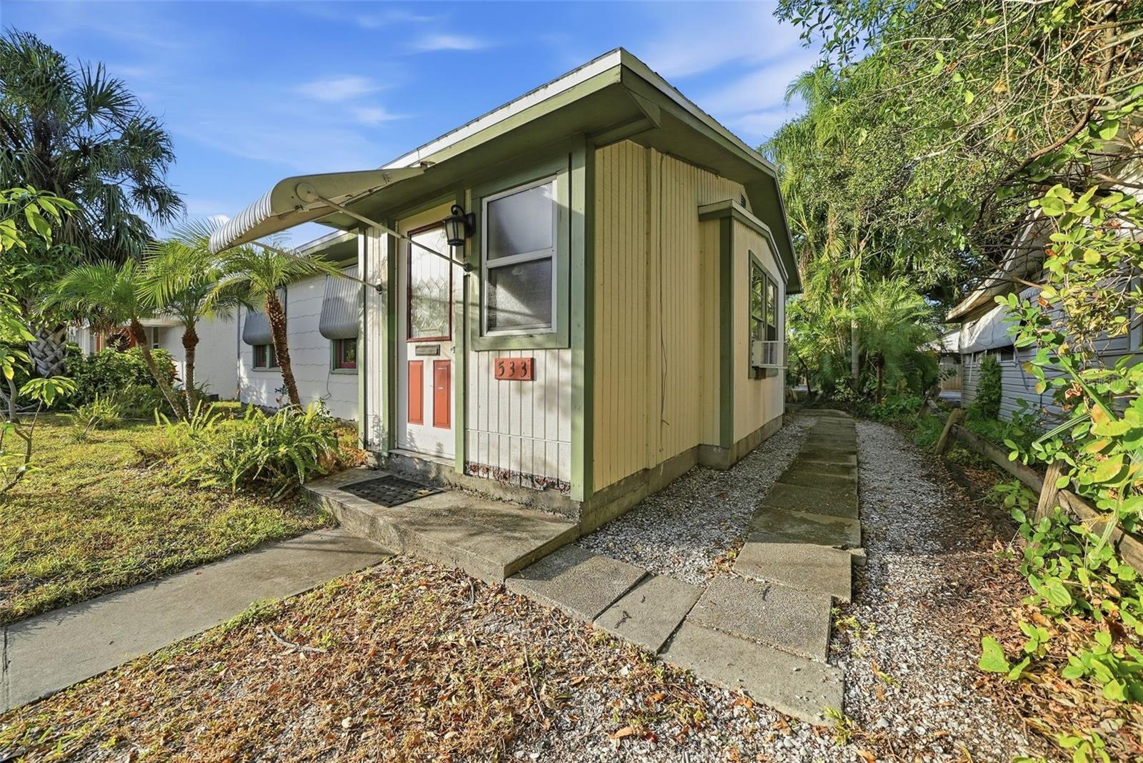 533 38TH AVE N, ST PETERSBURG, FL, 33704