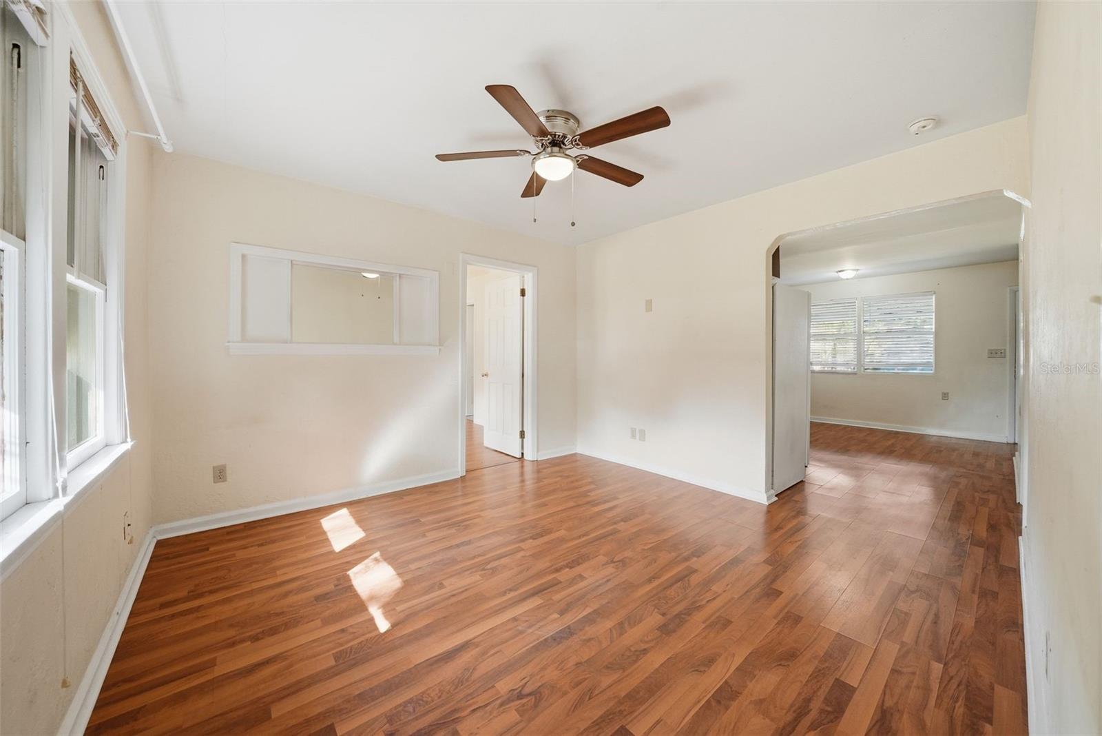 533 38TH AVE N, ST PETERSBURG, FL, 33704