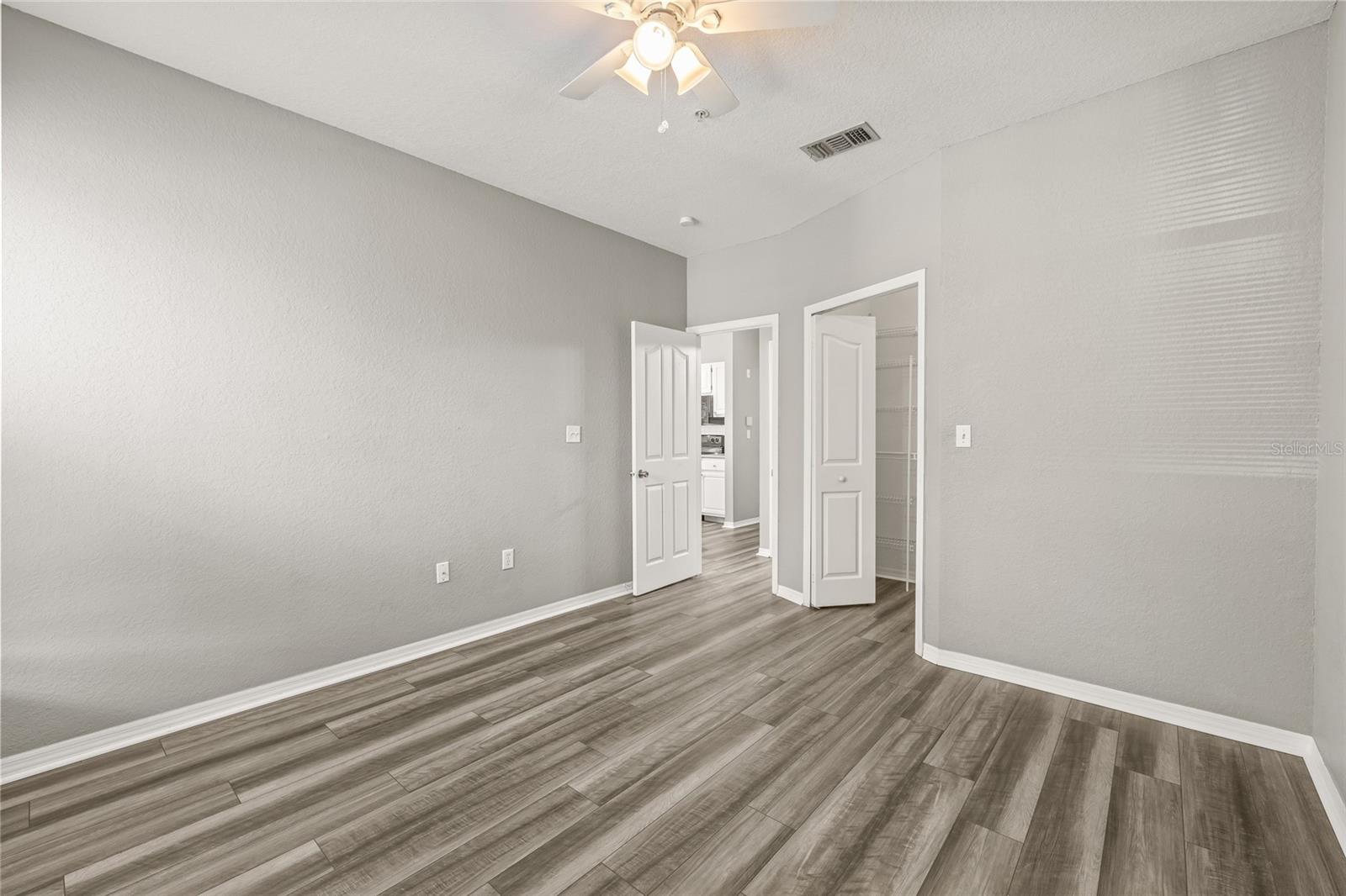 5519 LEGACY CRESCENT PL #201, RIVERVIEW, FL, 33578