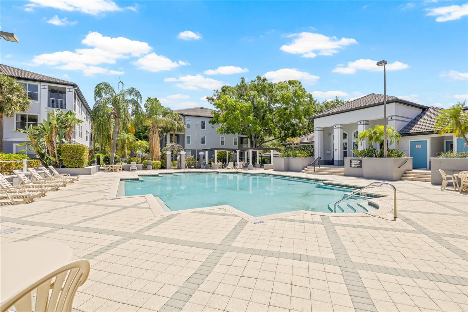 5519 LEGACY CRESCENT PL #201, RIVERVIEW, FL, 33578