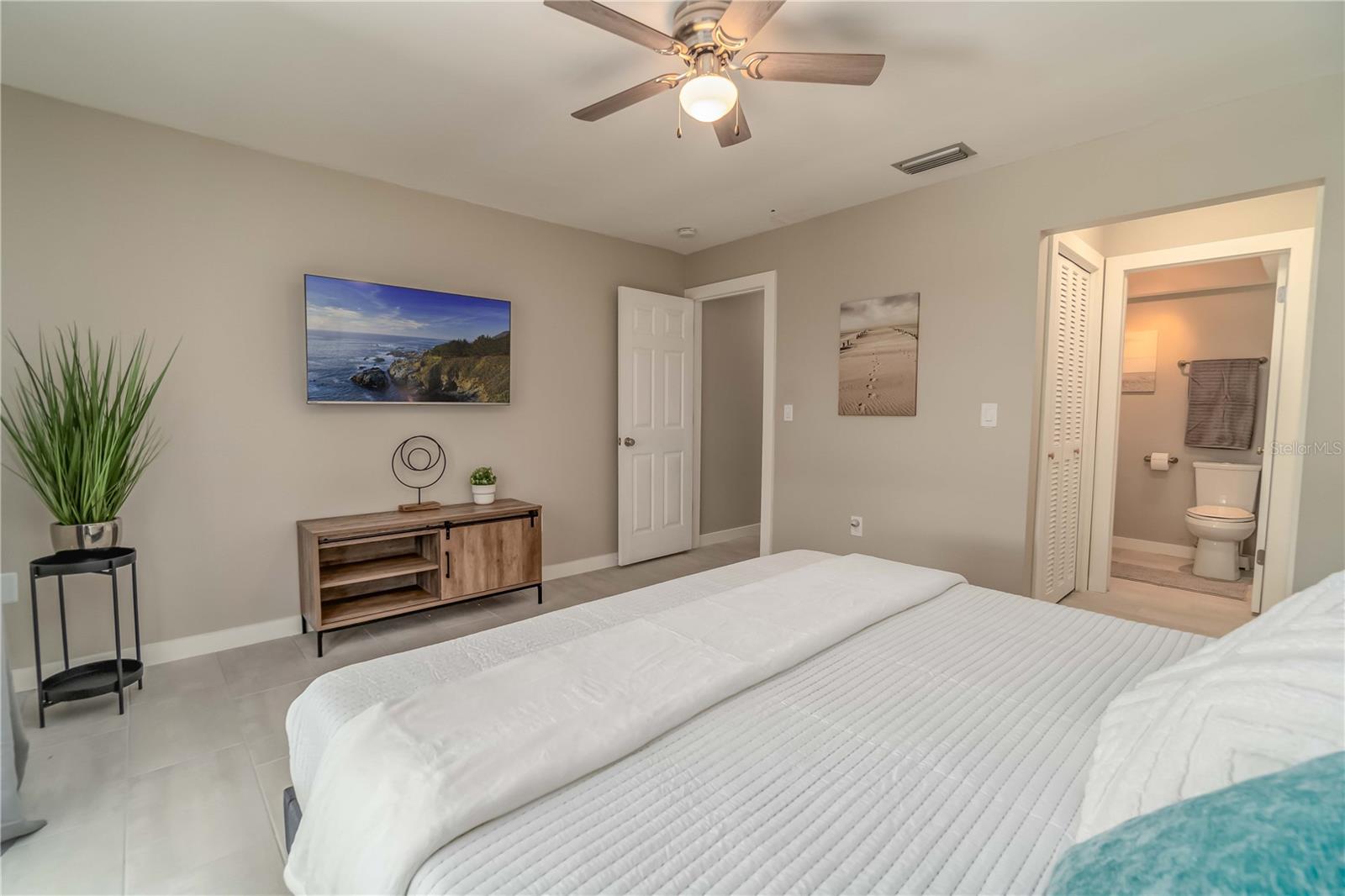 33 CADDY RD, ROTONDA WEST, FL, 33947