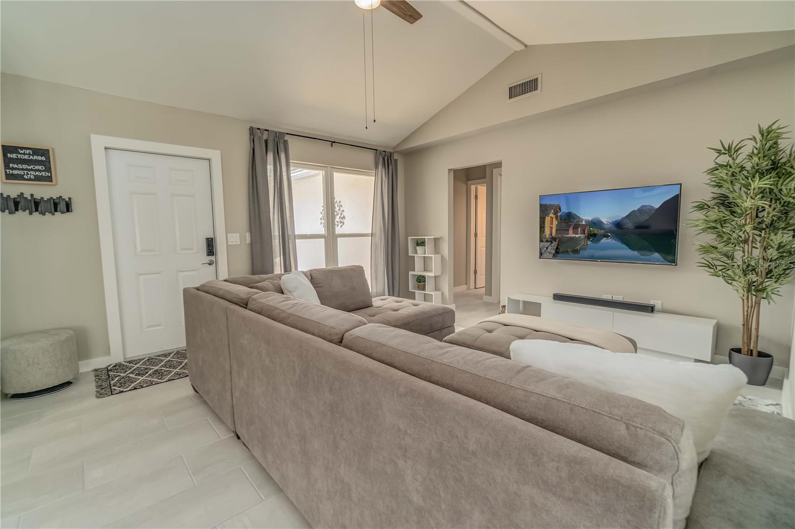 33 CADDY RD, ROTONDA WEST, FL, 33947