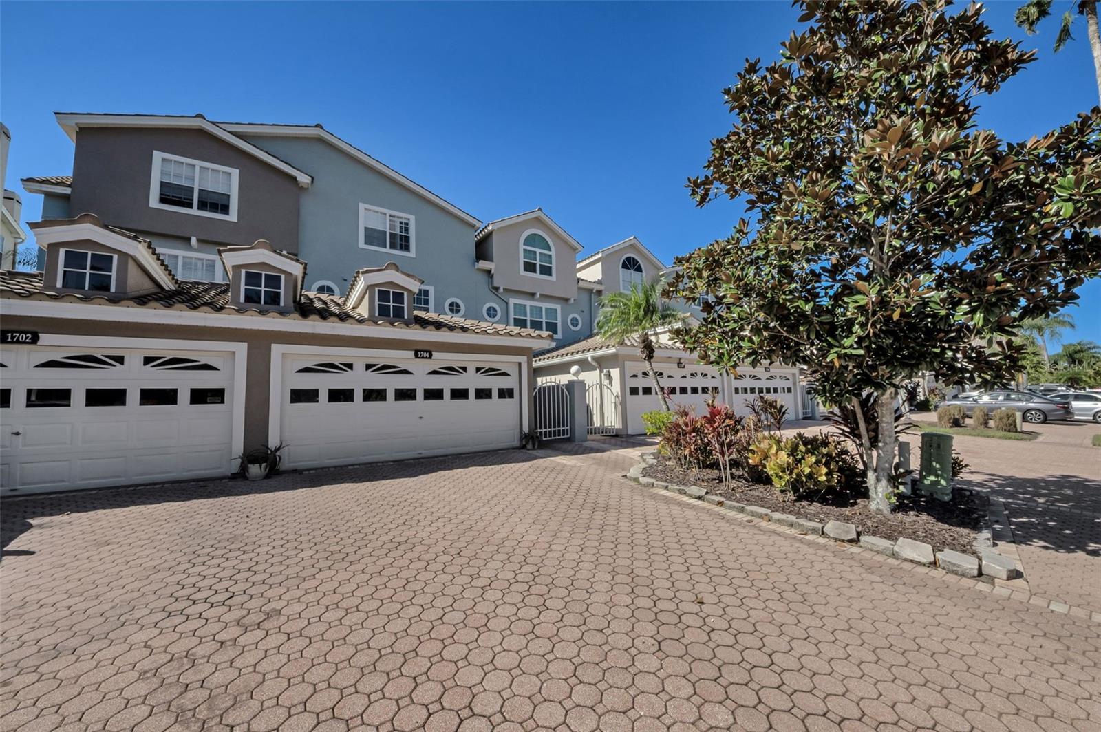 1704 LAGO VISTA BLVD, PALM HARBOR, FL, 34685