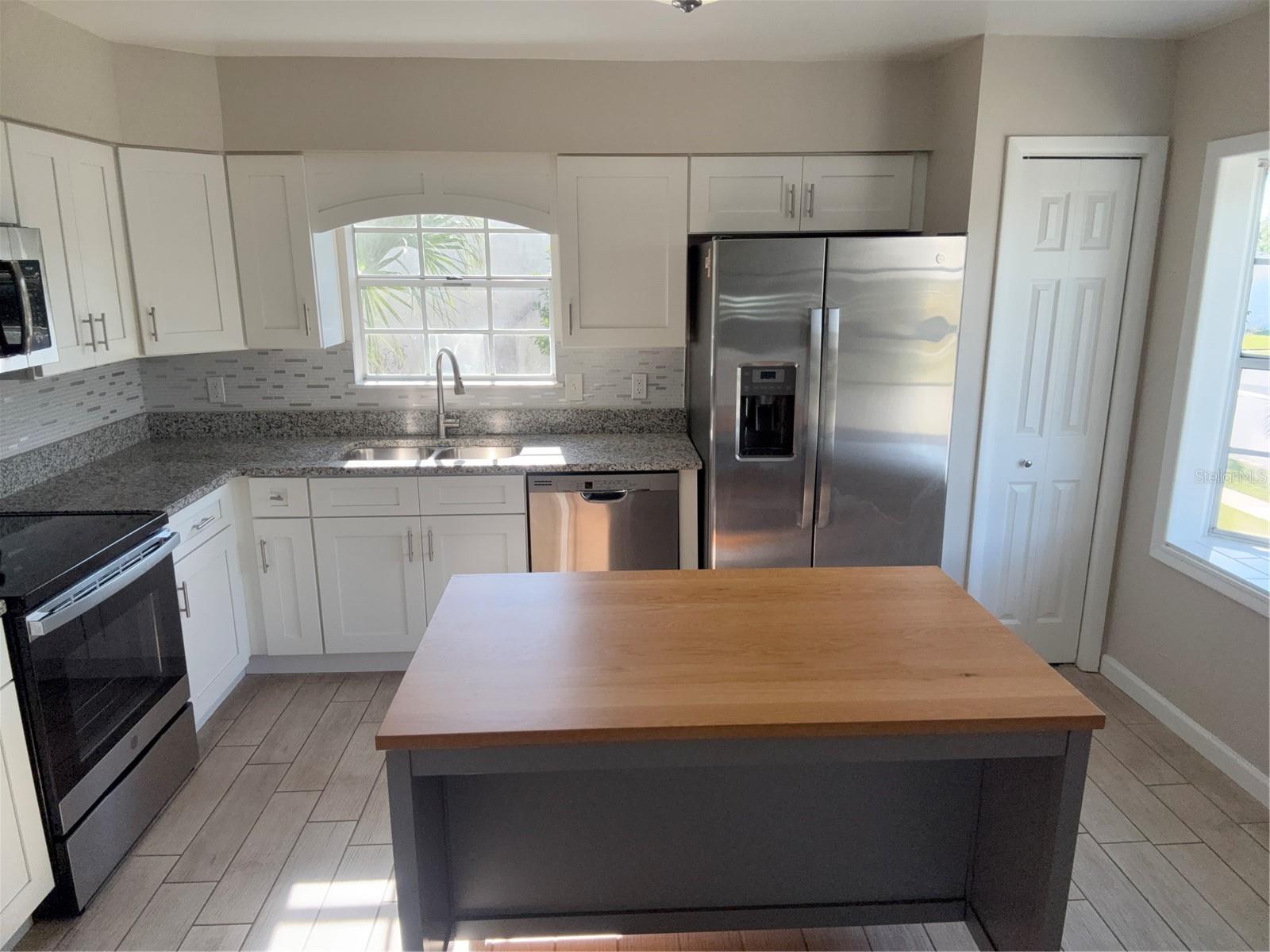 489 S DEERWOOD AVE, ORLANDO, FL, 32825