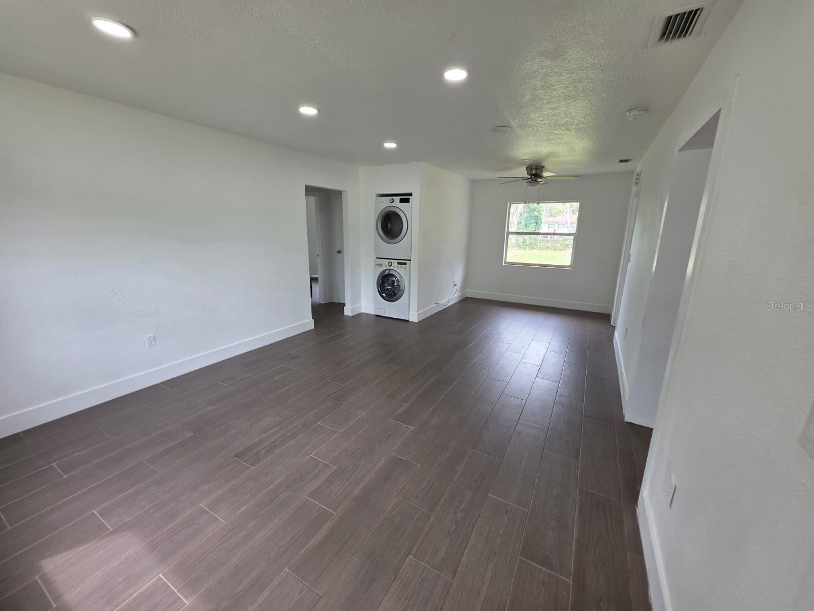 1614 N WASHINGTON AVE, CLEARWATER, FL, 33755