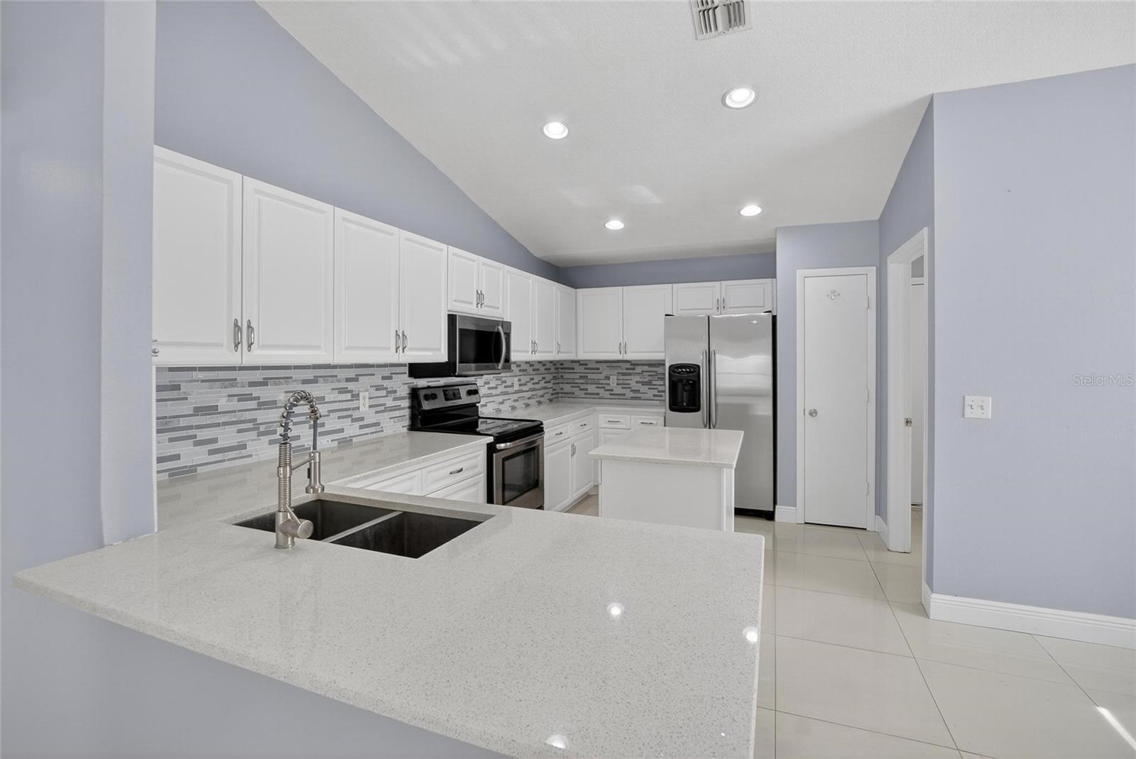 10411 BRUSHFIELD ST, RIVERVIEW, FL, 33569