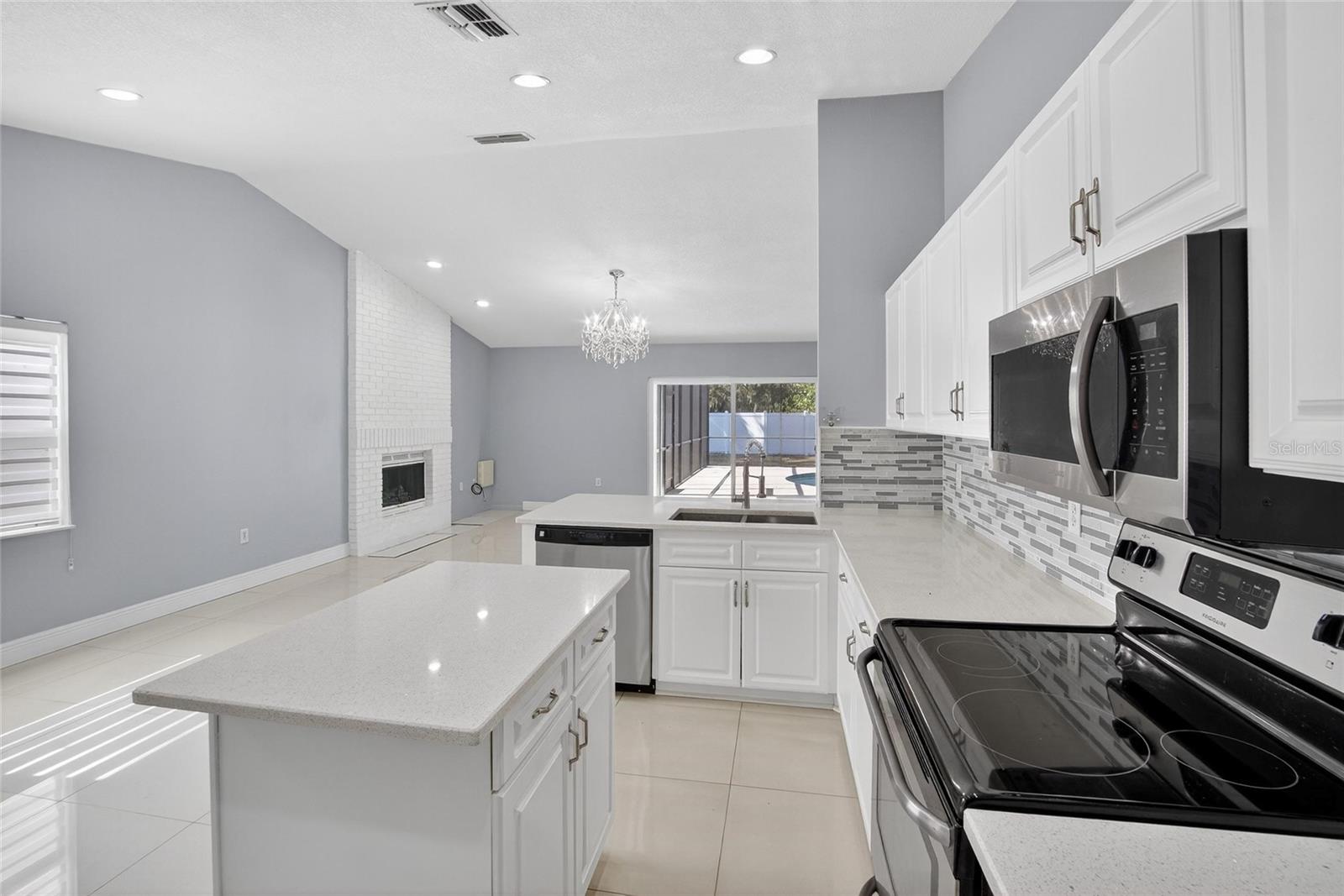 10411 BRUSHFIELD ST, RIVERVIEW, FL, 33569