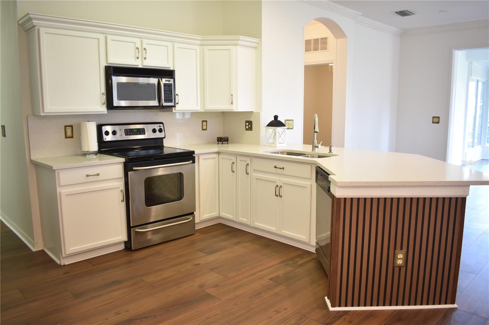 1159 JAMESON GREENS DR #10, SUN CITY CENTER, FL, 33573