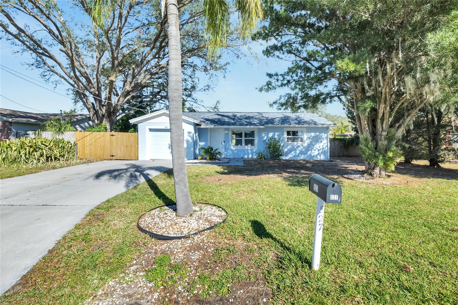 527 FOX RUN TRL, APOLLO BEACH, FL, 33572