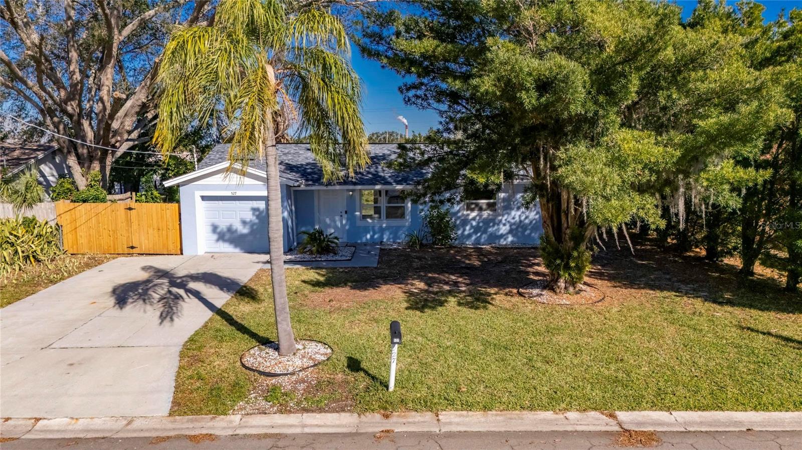 527 FOX RUN TRL, APOLLO BEACH, FL, 33572